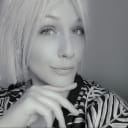 Loryanne (Styliste Ongulaire+Estheticienne Bien-être)