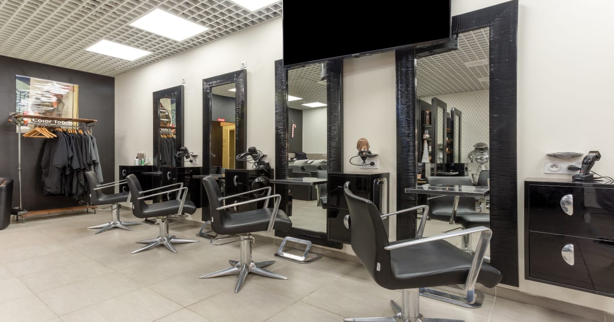 COLIN VAUTIER Cherbourg CC. CARREFOUR coiffeur Planity