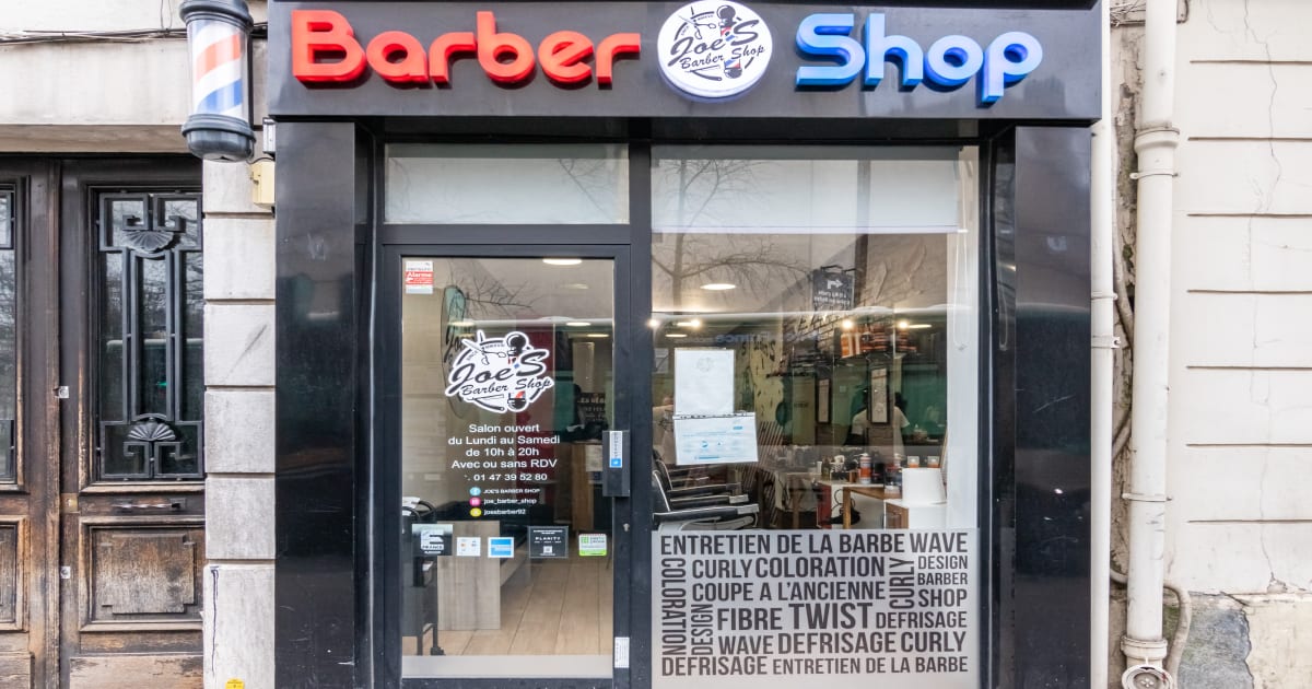 Joe's Barber shop barbier à Clichy