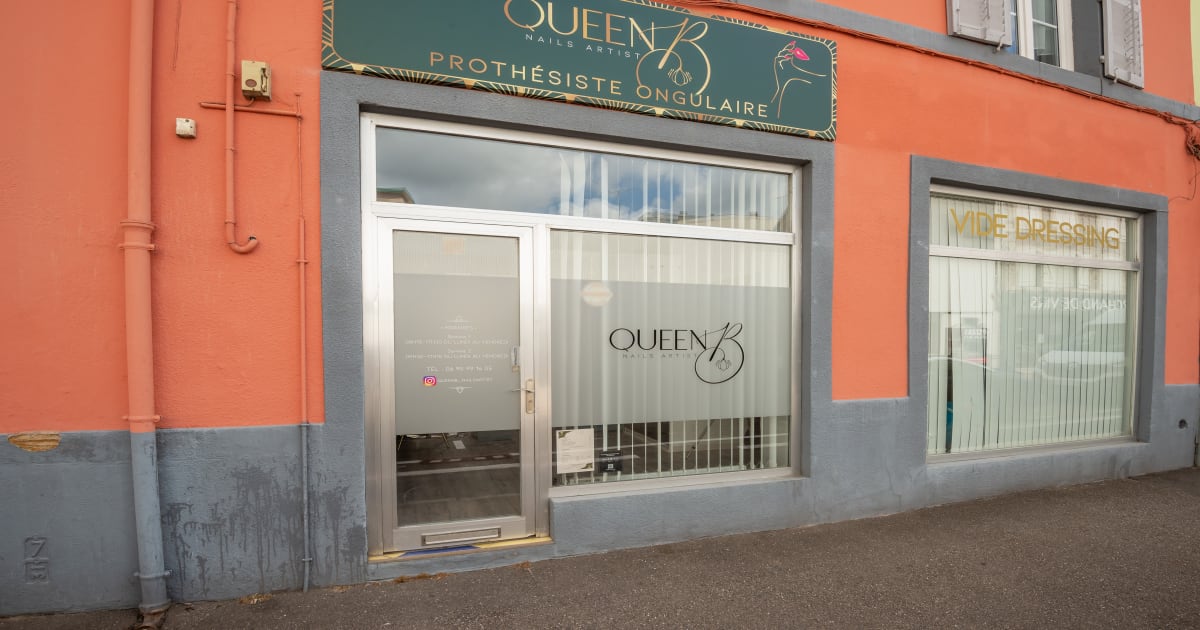 Queen B Nails manucure à Épinal