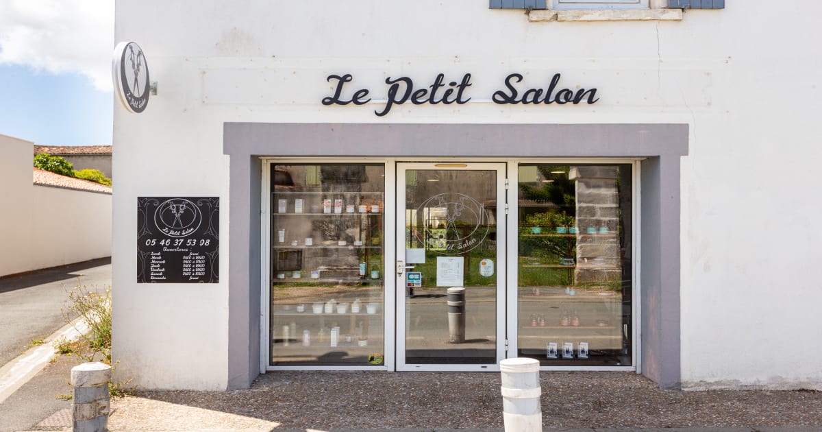 Le Petit Salon coiffeur à SainteSoulle Planity