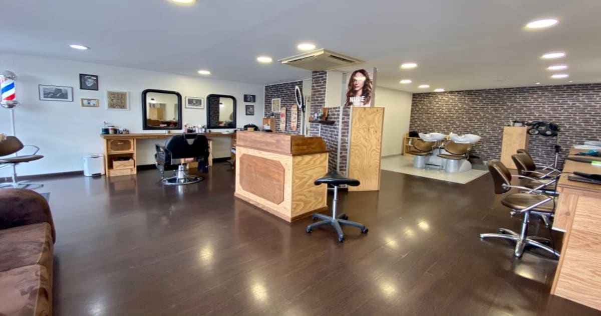 Les Coiffeurs Du Xiv Coiffeur A Bassens