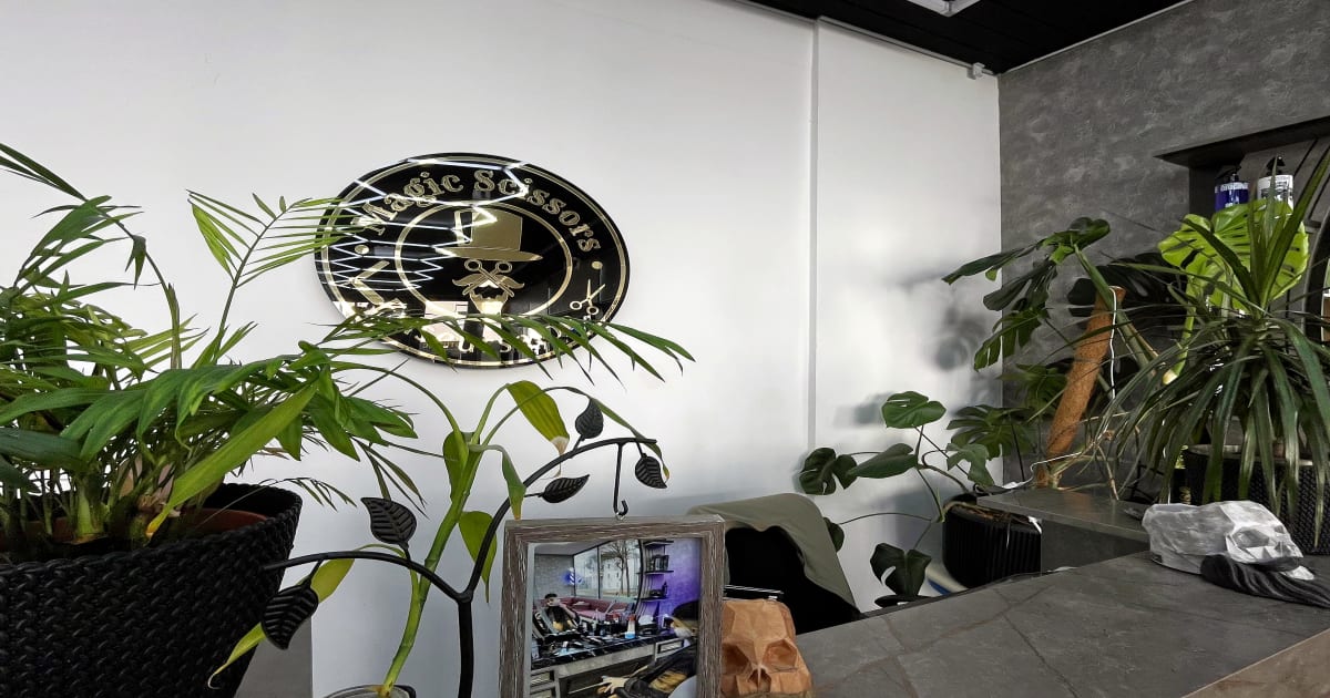 Magic Scissors : Barbershop in Augsburg - Planity