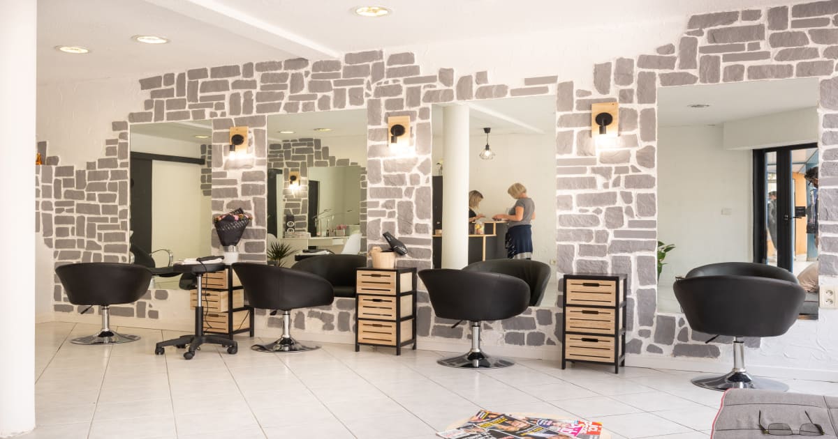 L'élégance by Anaïs coiffeur à SaintLaurentdelaSalanque