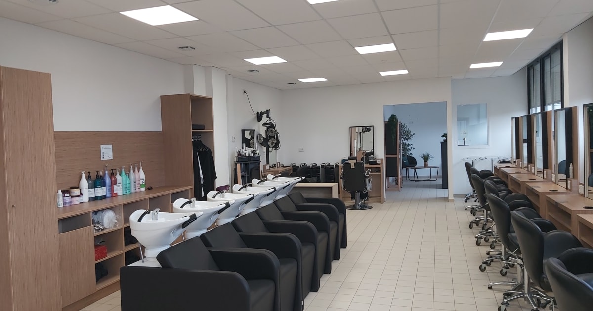 Lycée Funay Hélène Boucher : coiffeur à Le Mans - Planity