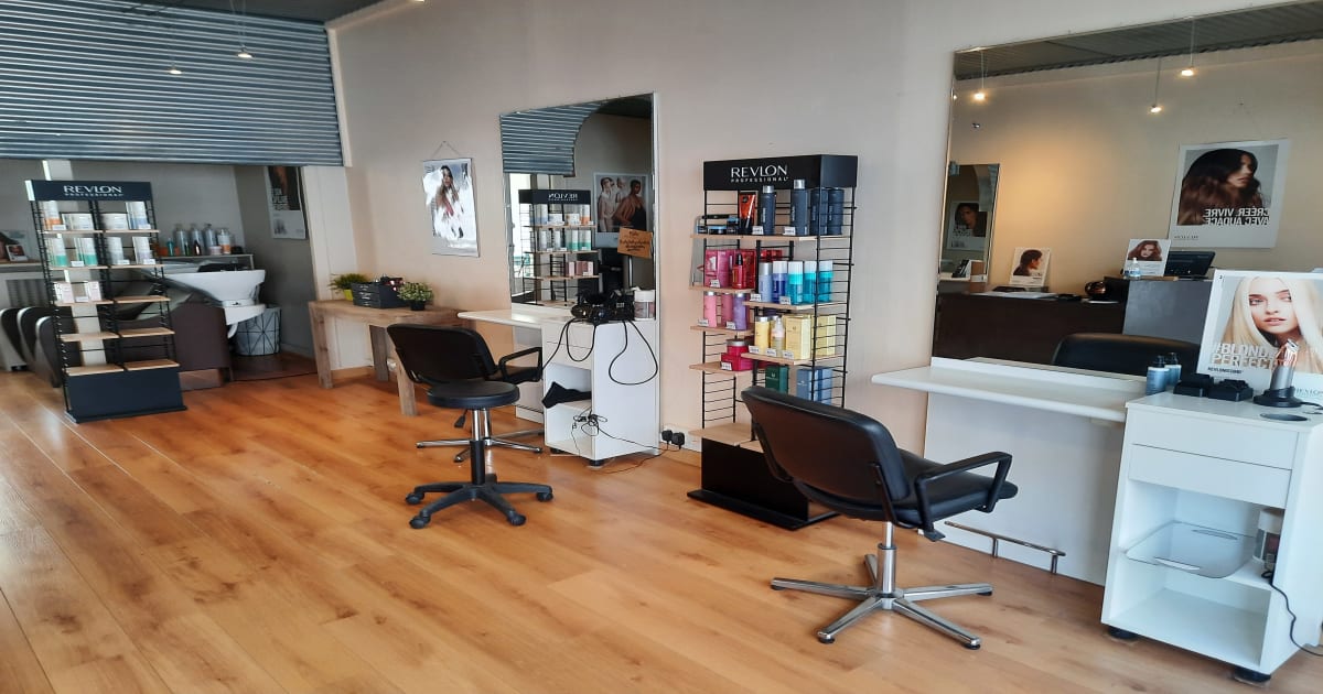 coiffeur plan de la tour 83120