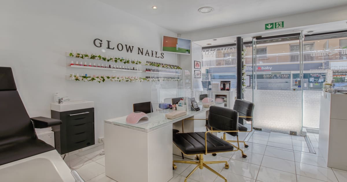 Glow Nails manucure à Clamart Planity RDV en ligne