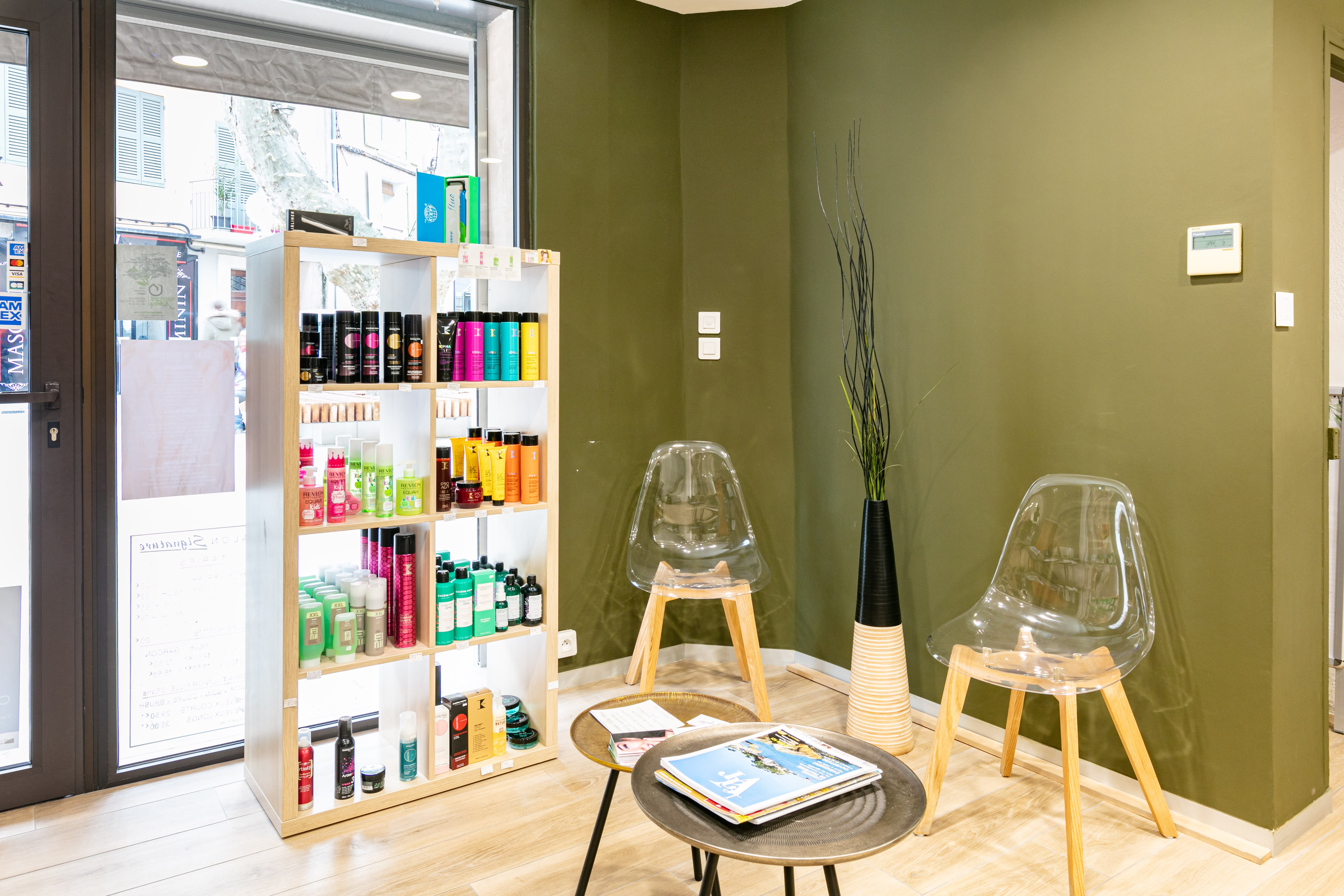 Signature - Coiffure Brignoles - Signature - Photo Galerie - OneBooking