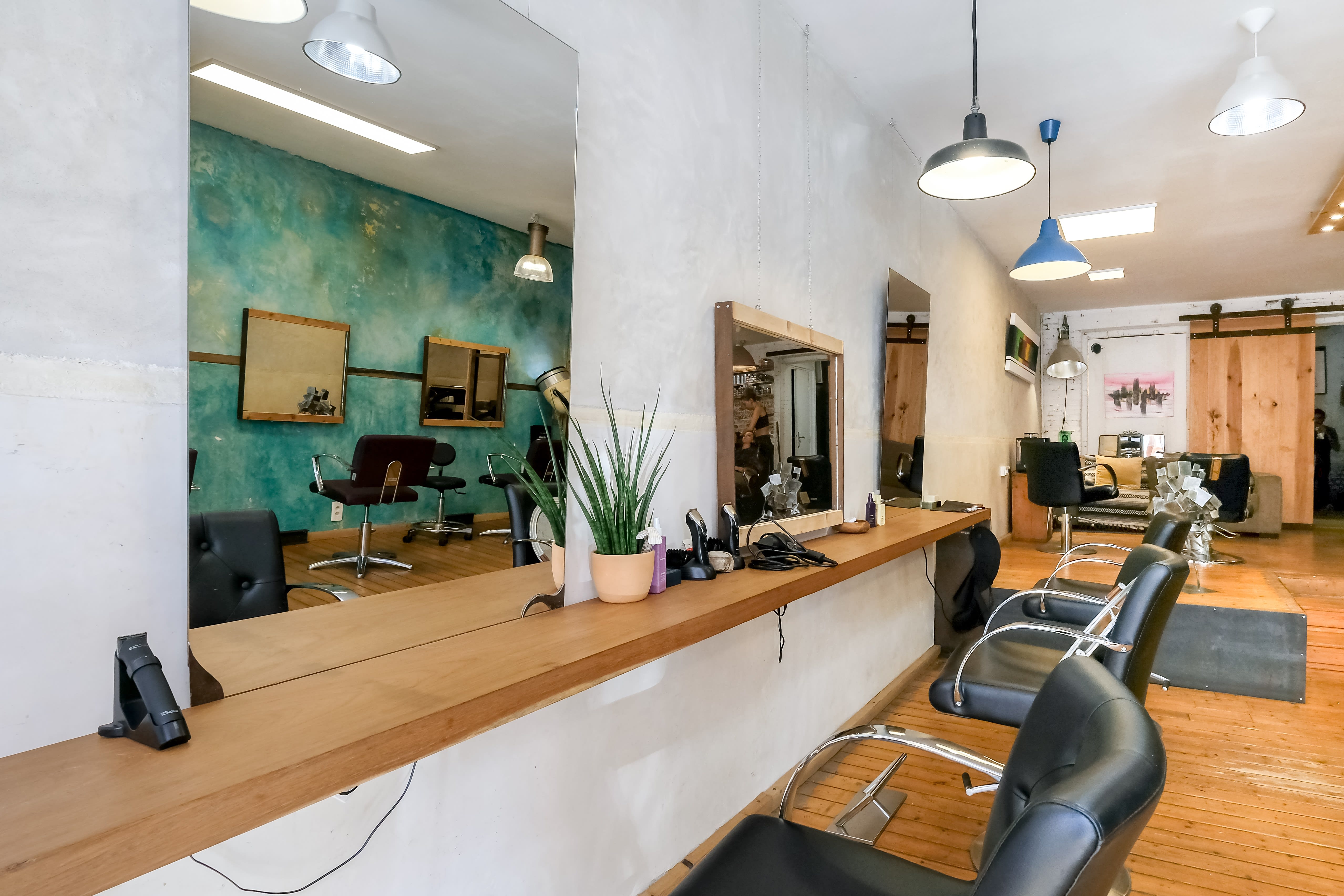 Revolucion - Coiffeur sur mesure - Coiffure Toulouse - Revolucion - Coiffeur sur mesure - Photo Galerie - OneBooking