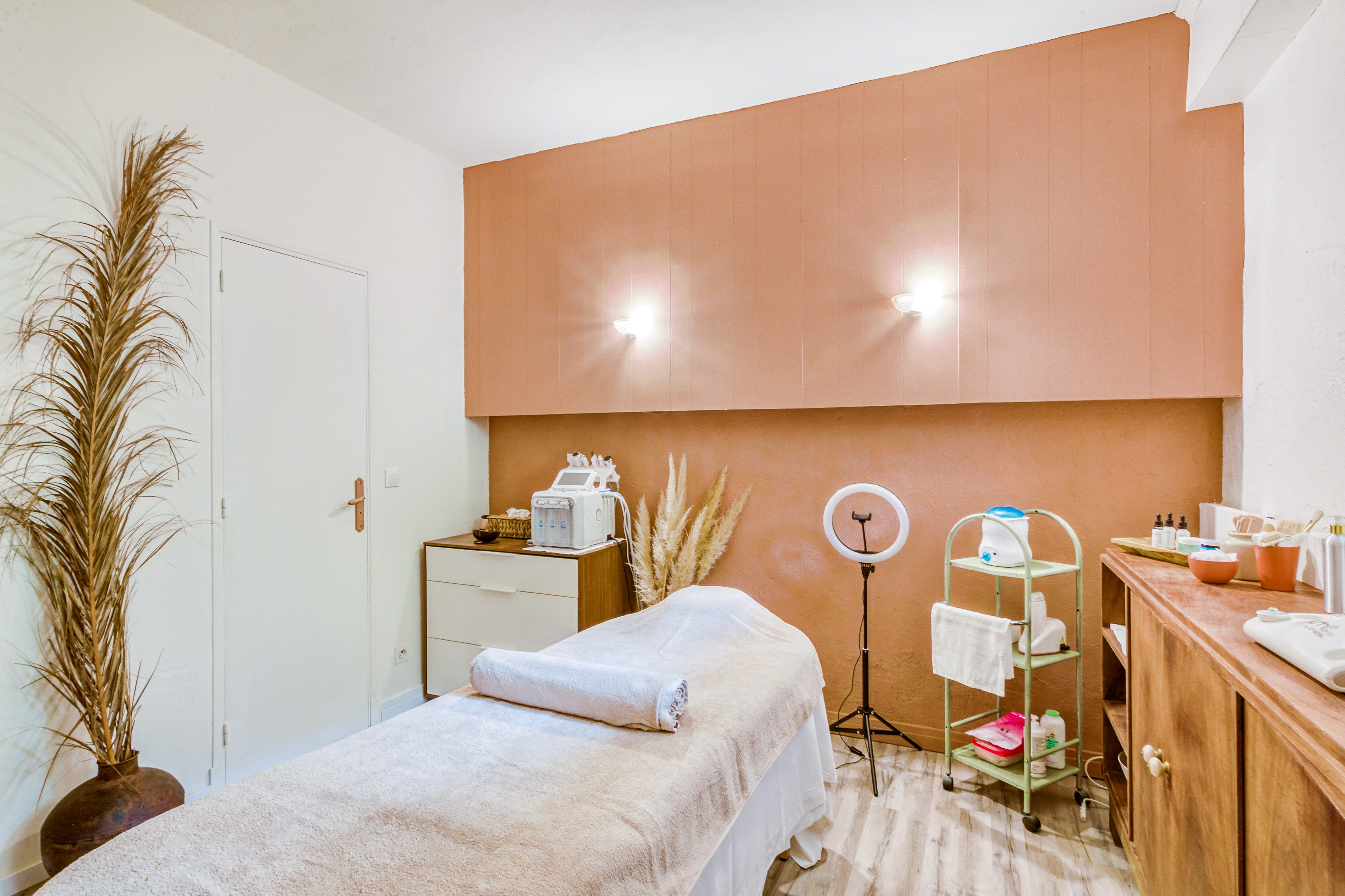 O 2 soins - Institut de beauté Cannes - O 2 soins - Photo Galerie - OneBooking