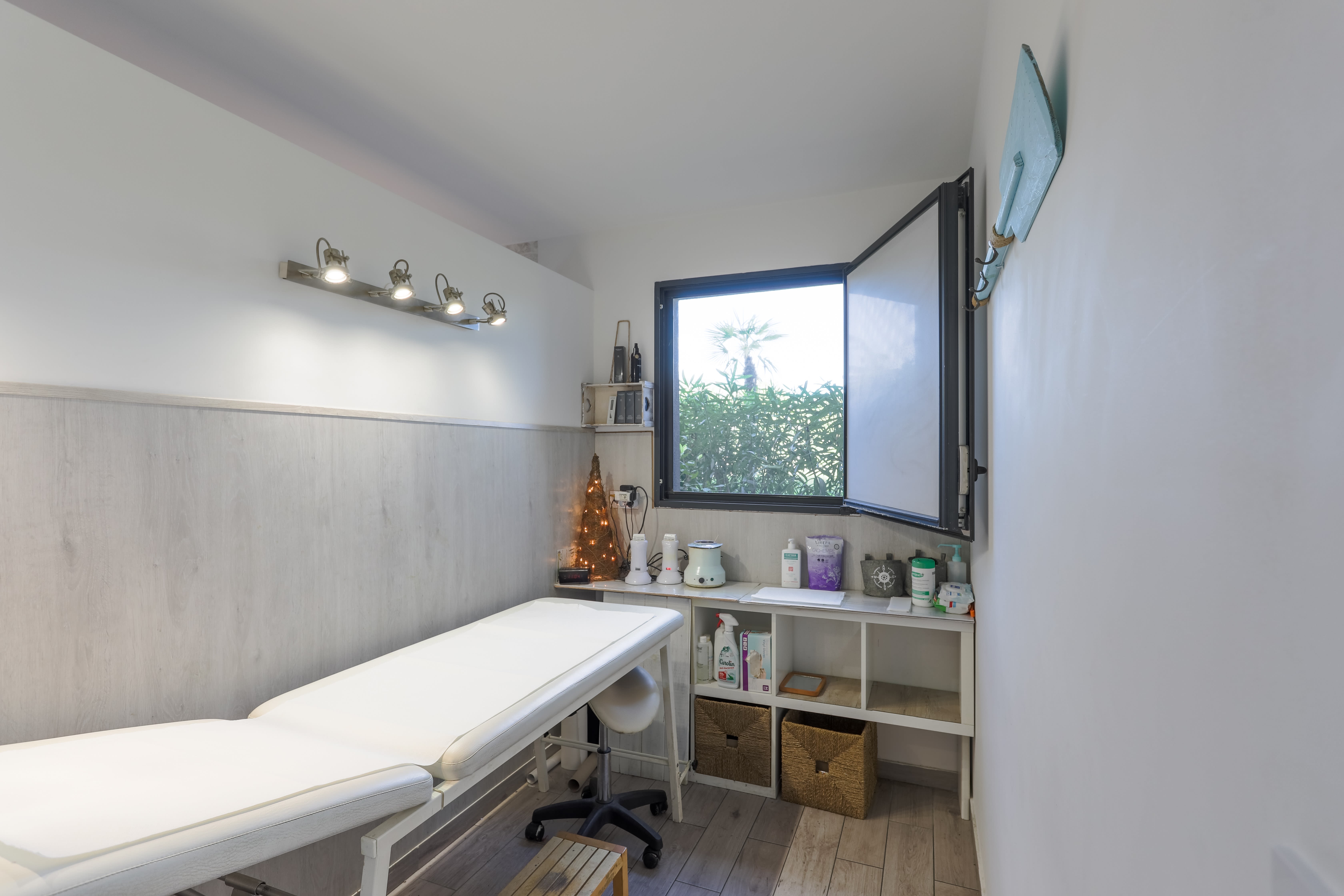 Institut Boté - Saint Isidore - Sourcils & cils Nice - Institut Boté - Saint Isidore - Photo Galerie - OneBooking