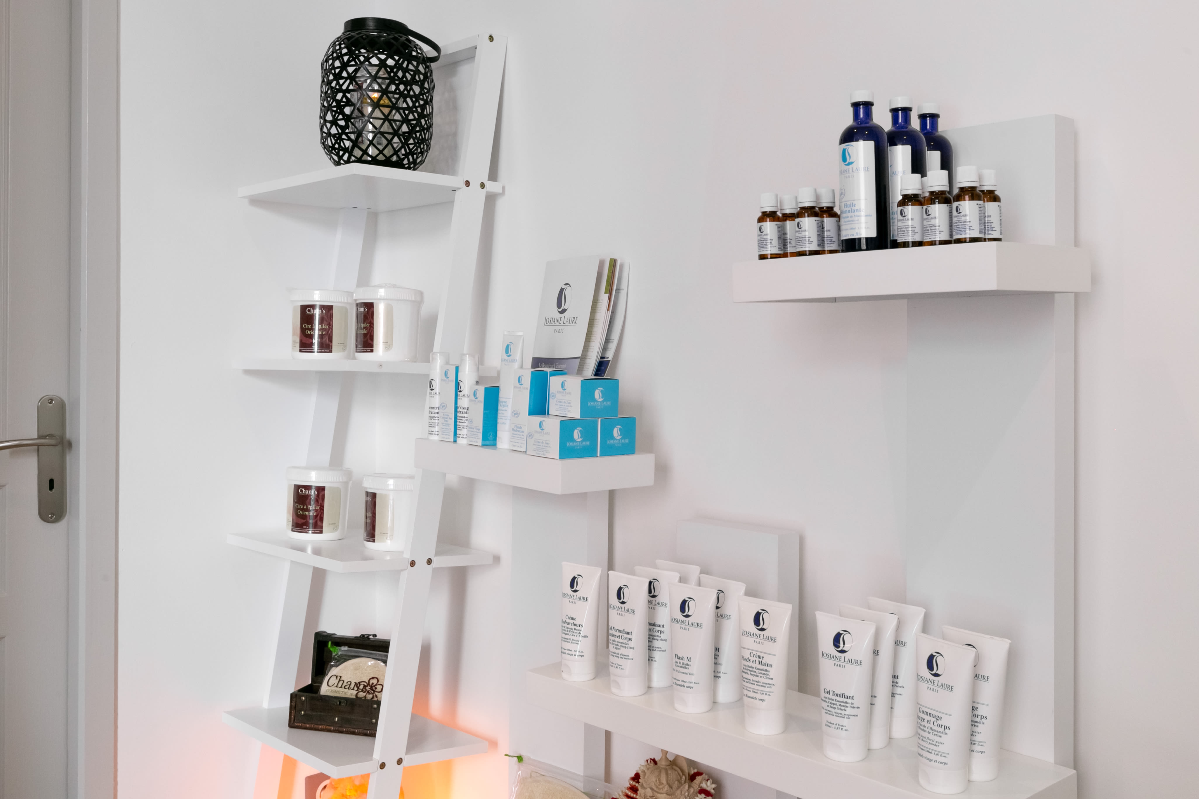 Cham’s cosmetics - Massage Nîmes - OneBooking