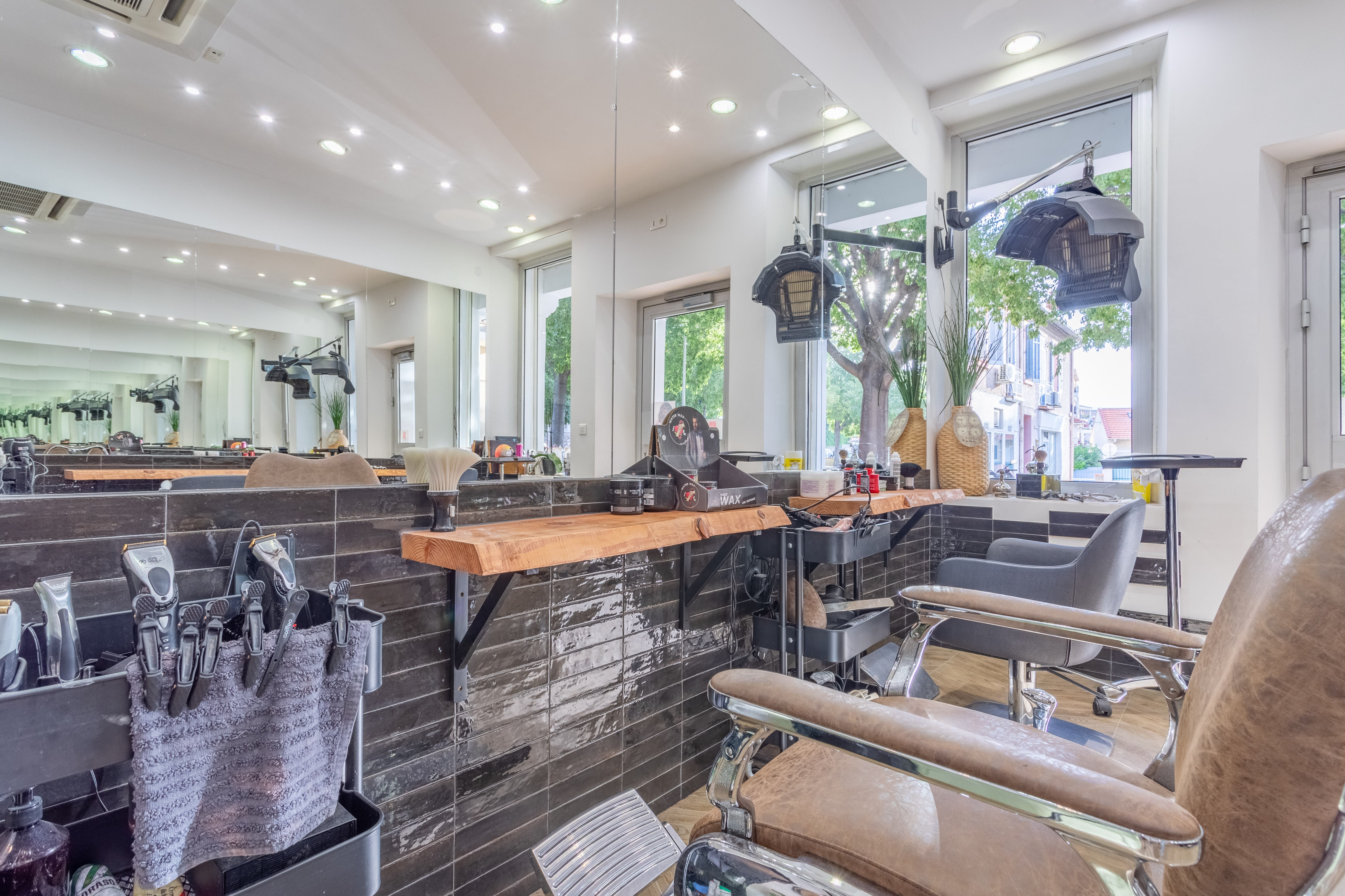 Le 146 Ex. Planet'Hair - Coiffure Toulon - OneBooking