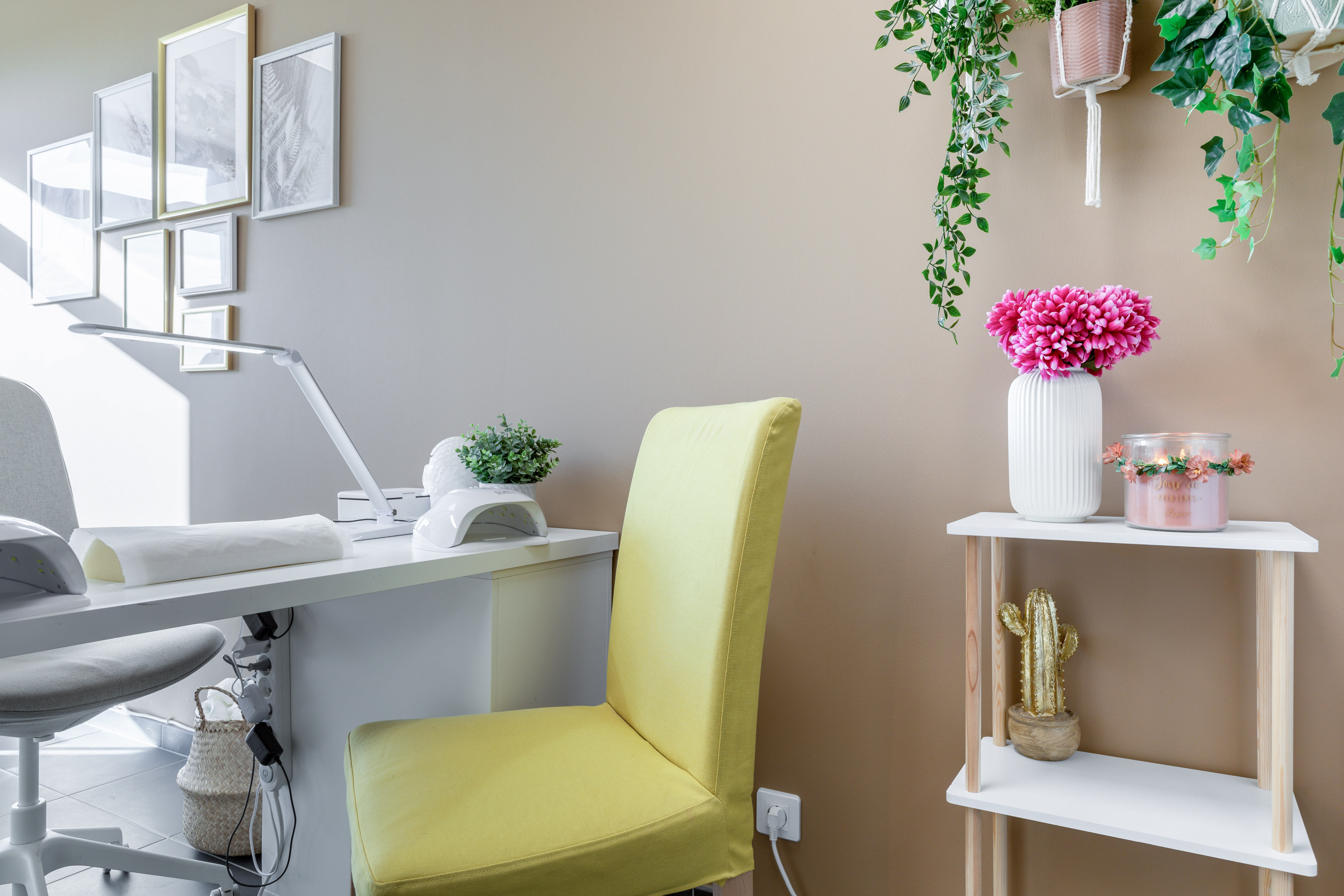 Institut Naguia - Just Beauty - Coiffure Saint-Paul-Trois-Châteaux - Institut Naguia - Just Beauty - Photo Galerie - OneBooking