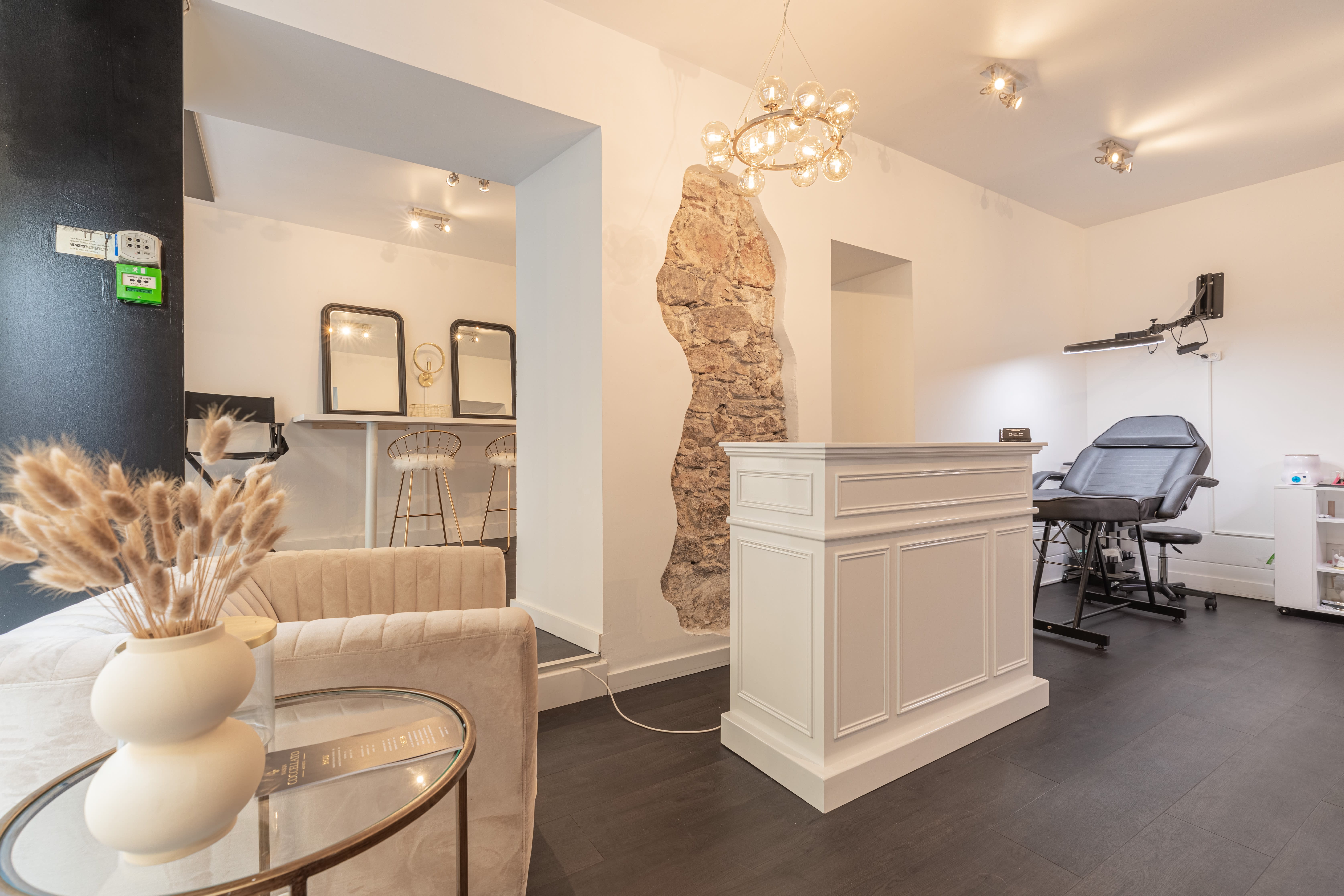 Carla Coccellato - Institut de beauté Cannes - Photo de couverture - OneBooking