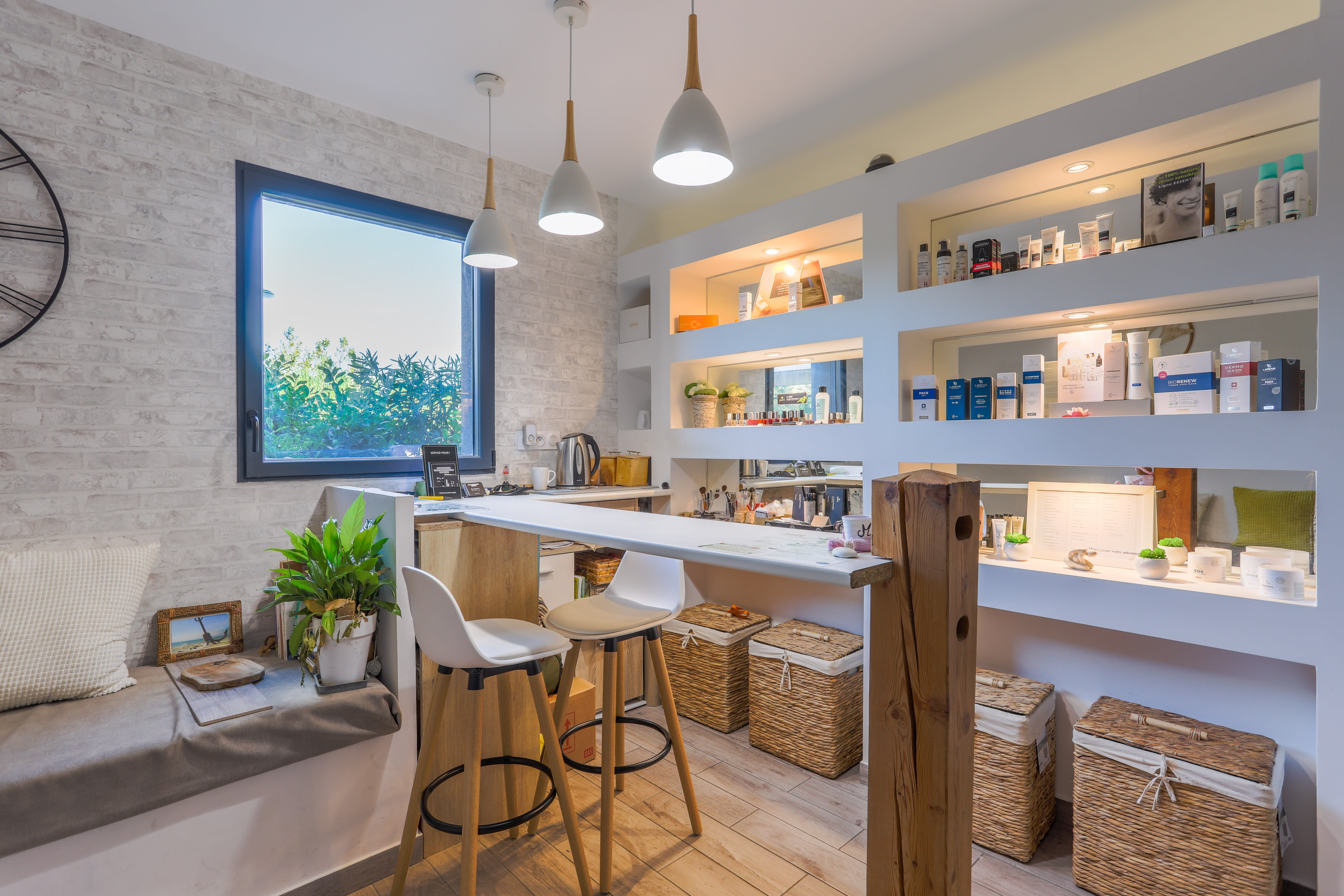 Institut Boté - Saint Isidore - Sourcils & cils Nice - Institut Boté - Saint Isidore - Photo Galerie - OneBooking