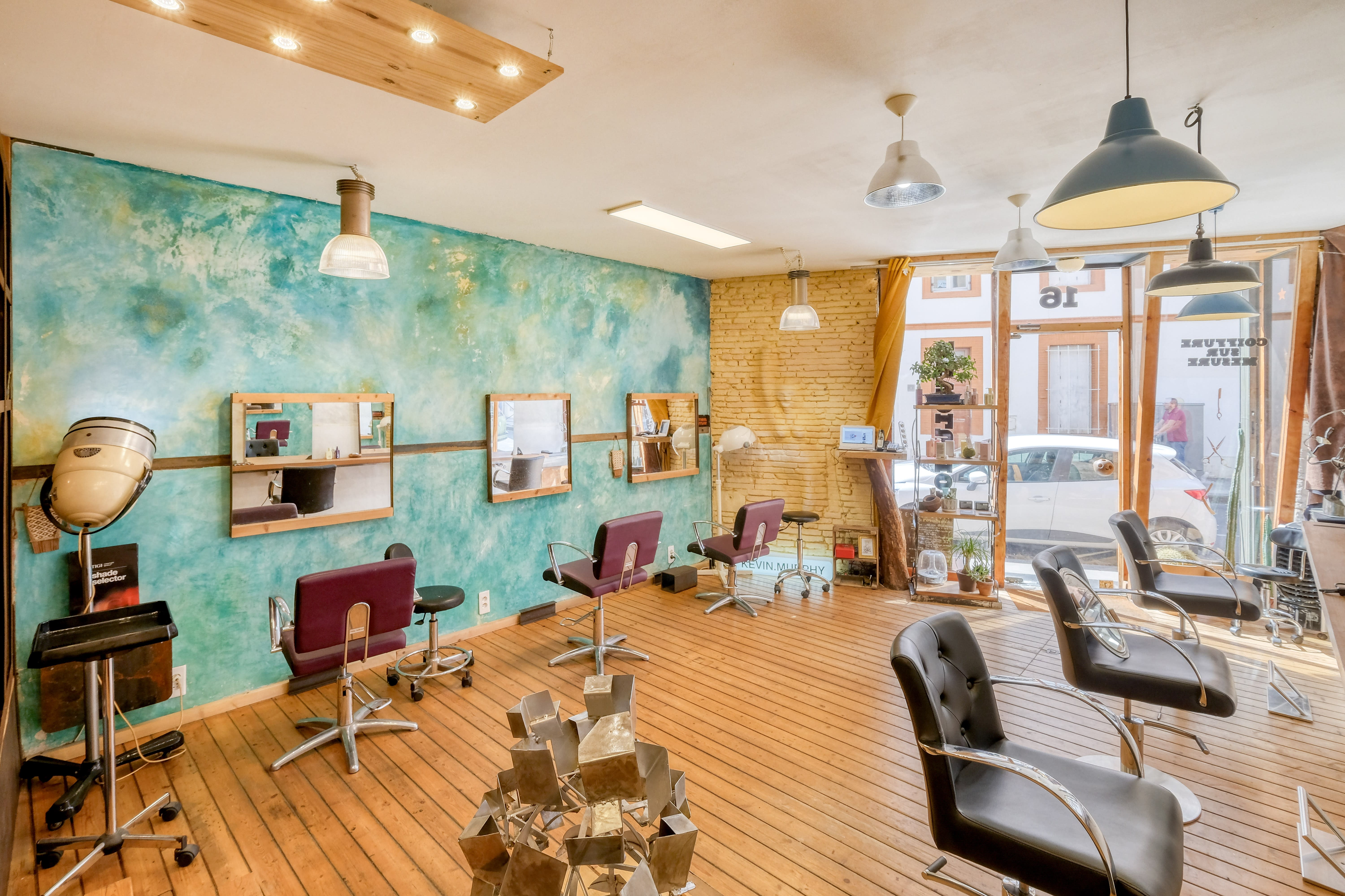 Revolucion - Coiffeur sur mesure - Coiffure Toulouse - Revolucion - Coiffeur sur mesure - Photo Galerie - OneBooking