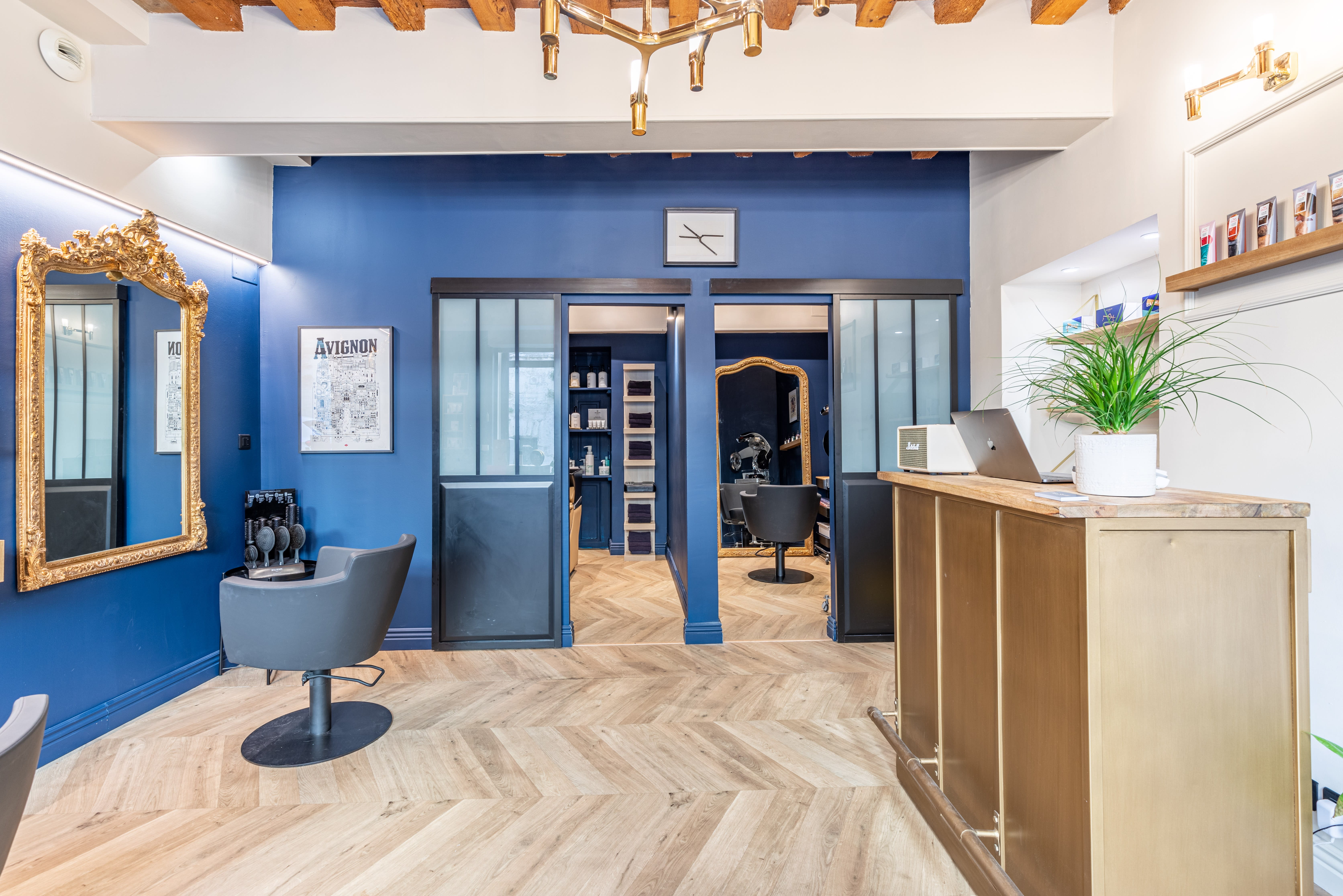 Mr Sacha - Coiffure Avignon - Photo de couverture - OneBooking