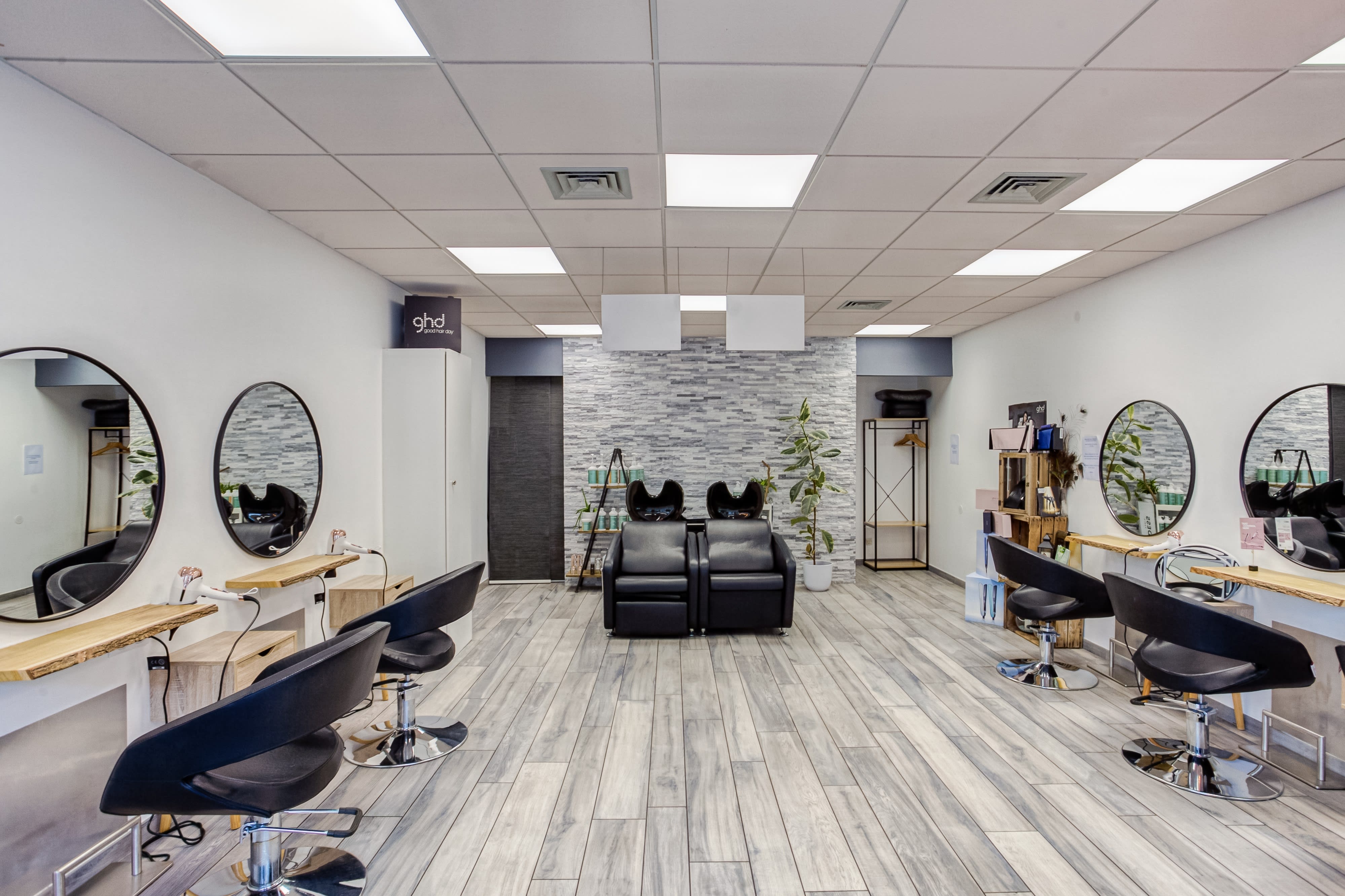 Dreams Hair : coiffeur à Vif - Planity - RDV en ligne