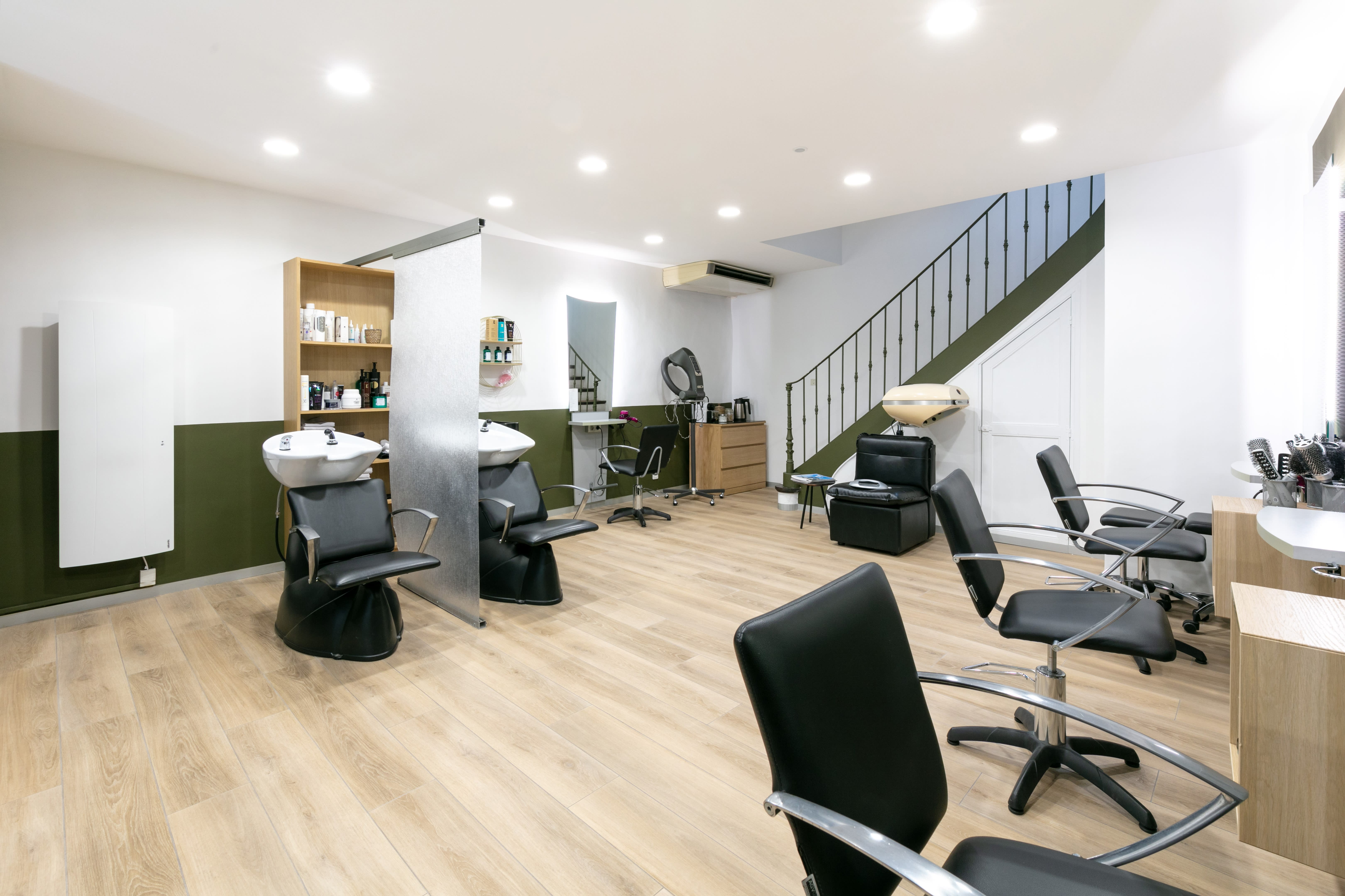 Signature - Coiffure Brignoles - Signature - Photo Galerie - OneBooking