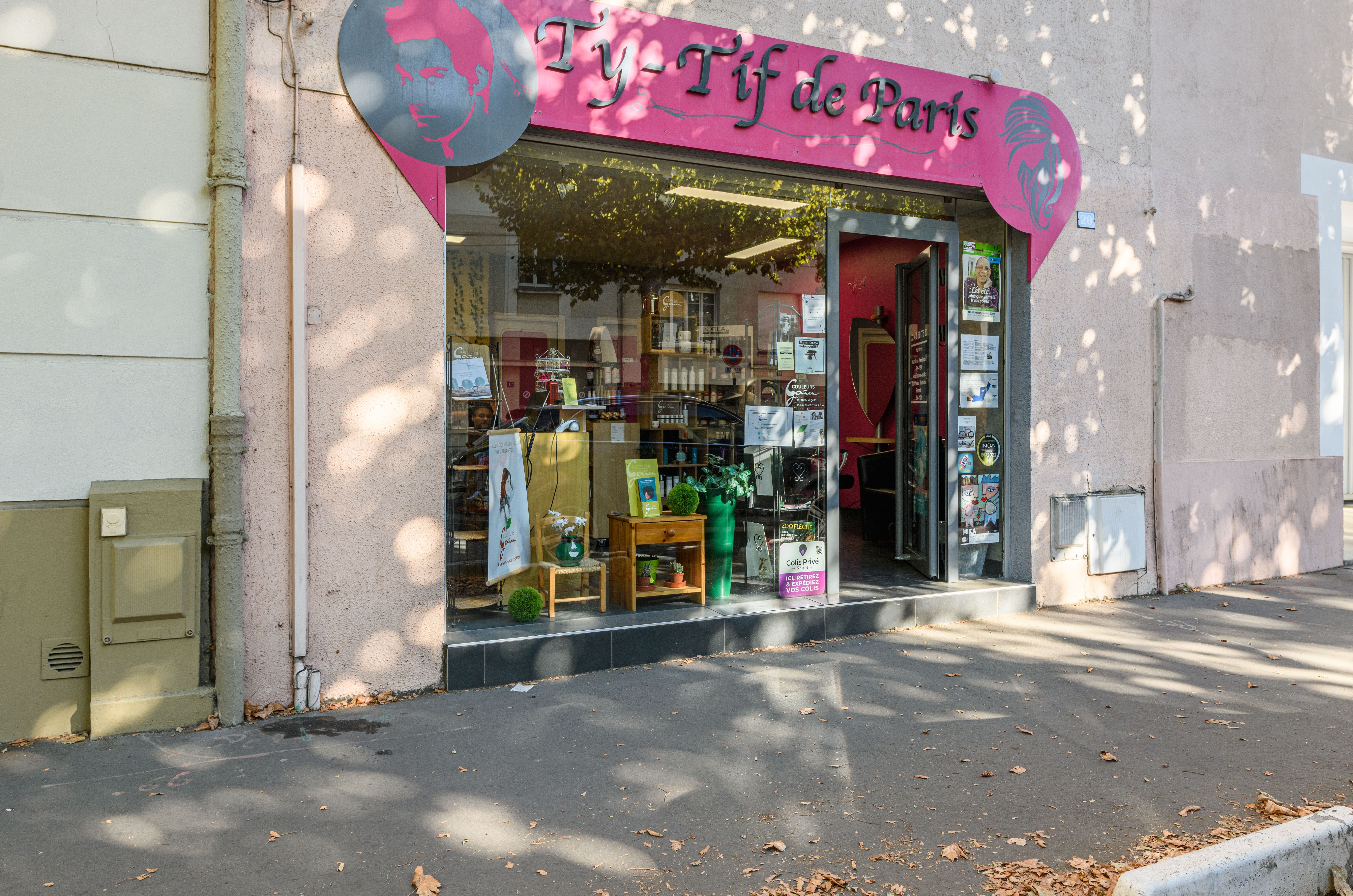 Ty-Tif de Paris - Coiffure Nantes - Photo de couverture - OneBooking