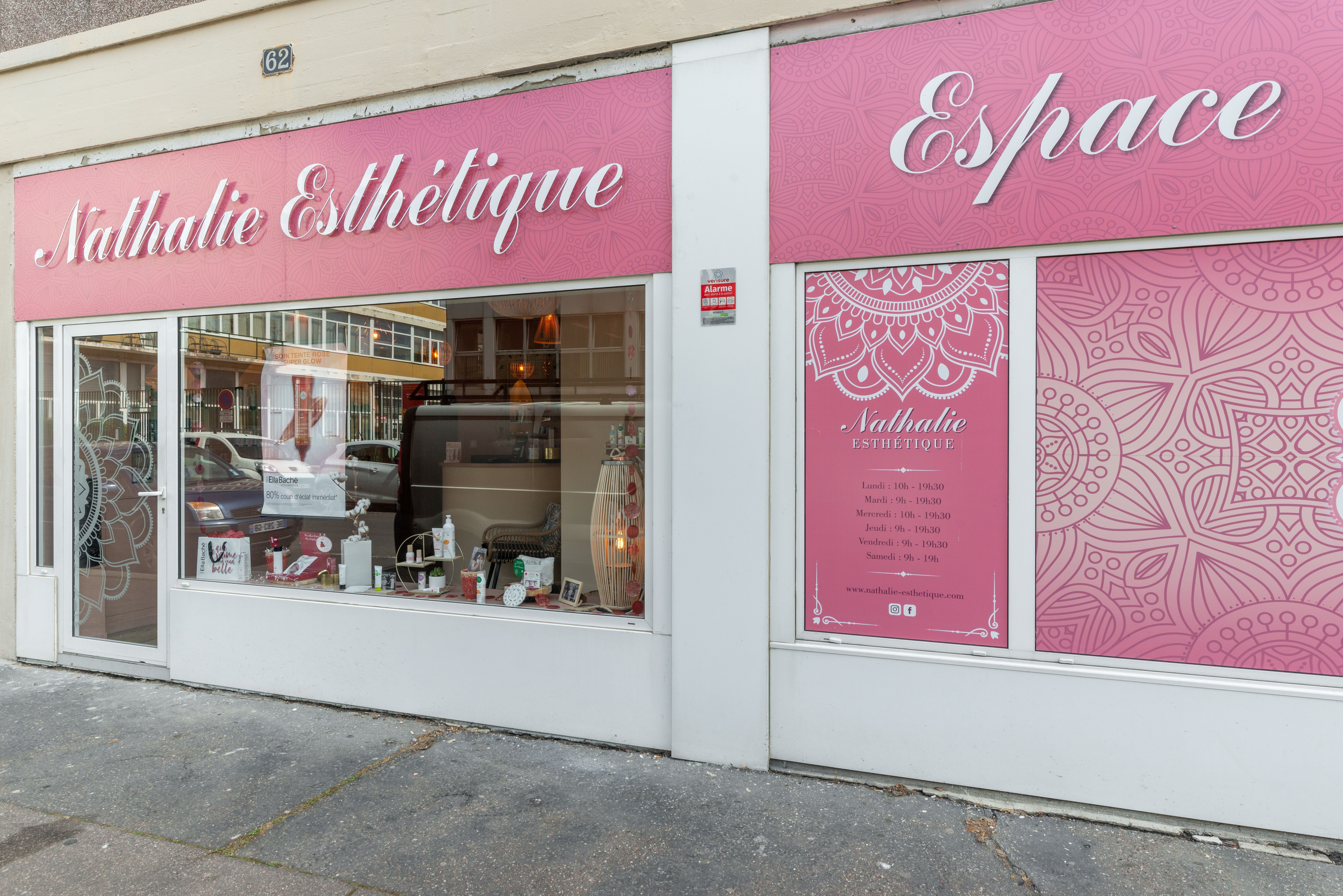 Nathalie Esthétique - Onglerie Le Havre - OneBooking