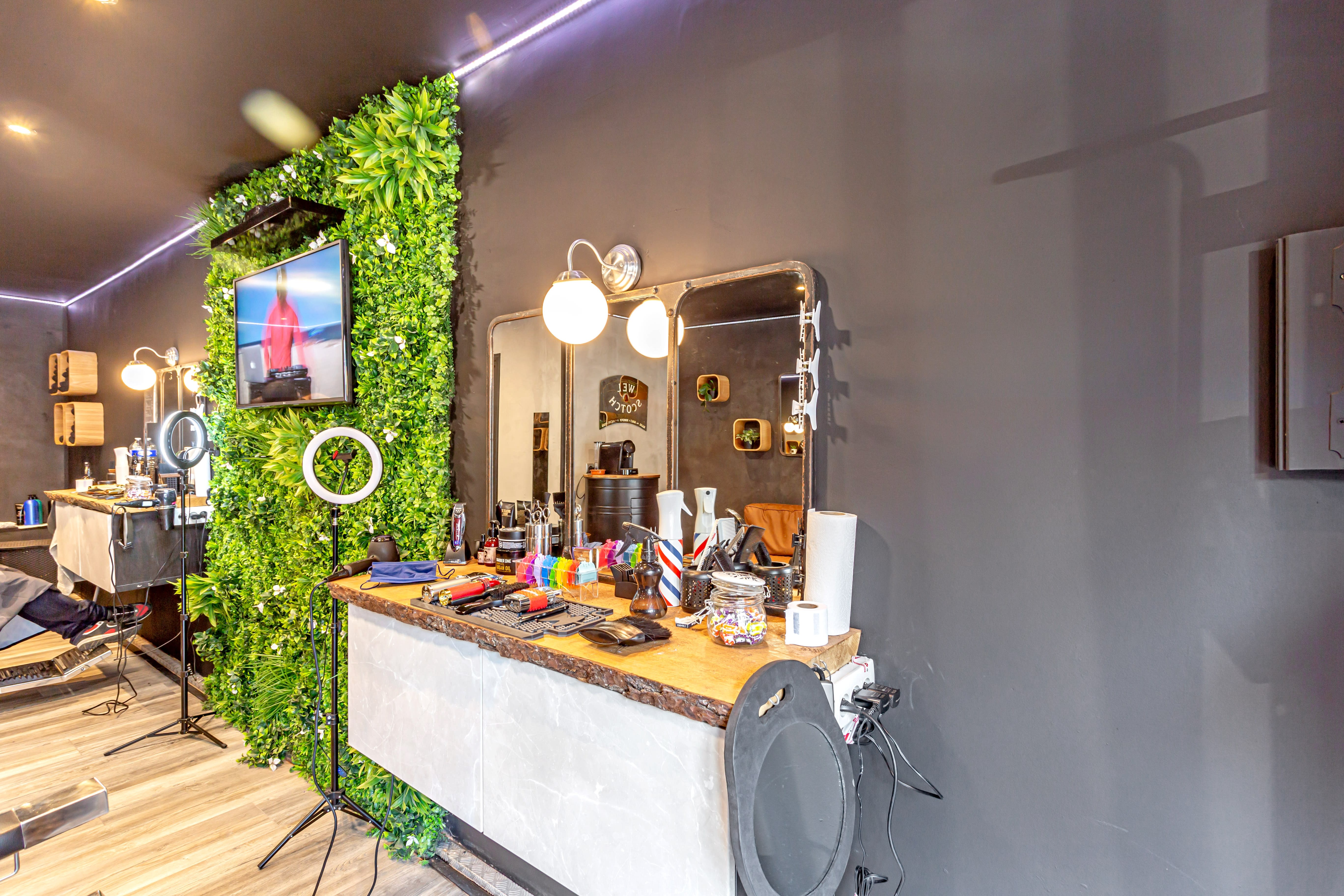 Fade barber - Coiffure Hyères - Fade barber - Photo Galerie - OneBooking