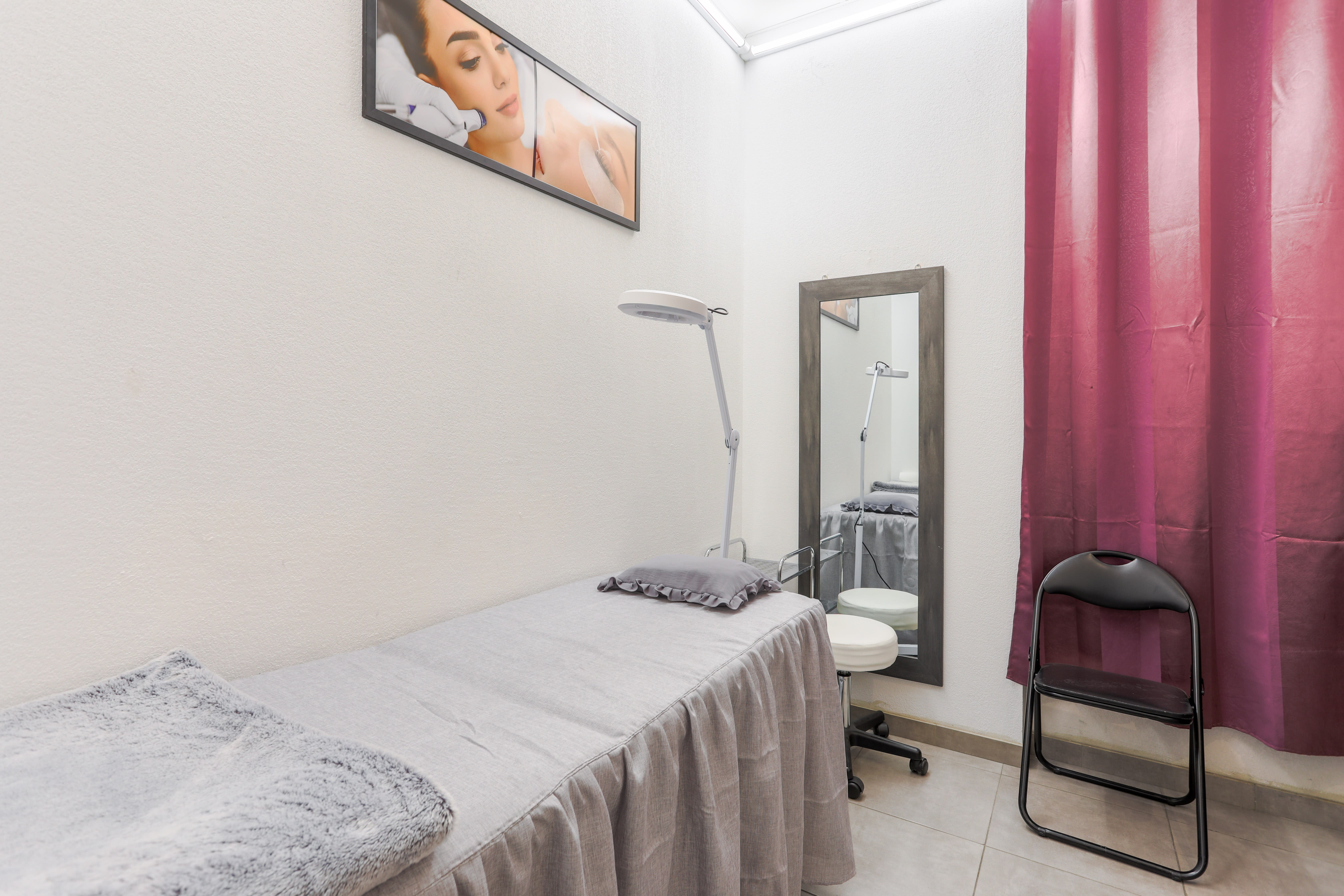Viva Esthétique Indienne - Sourcils & cils Nice - Viva Esthétique Indienne - Photo Galerie - OneBooking