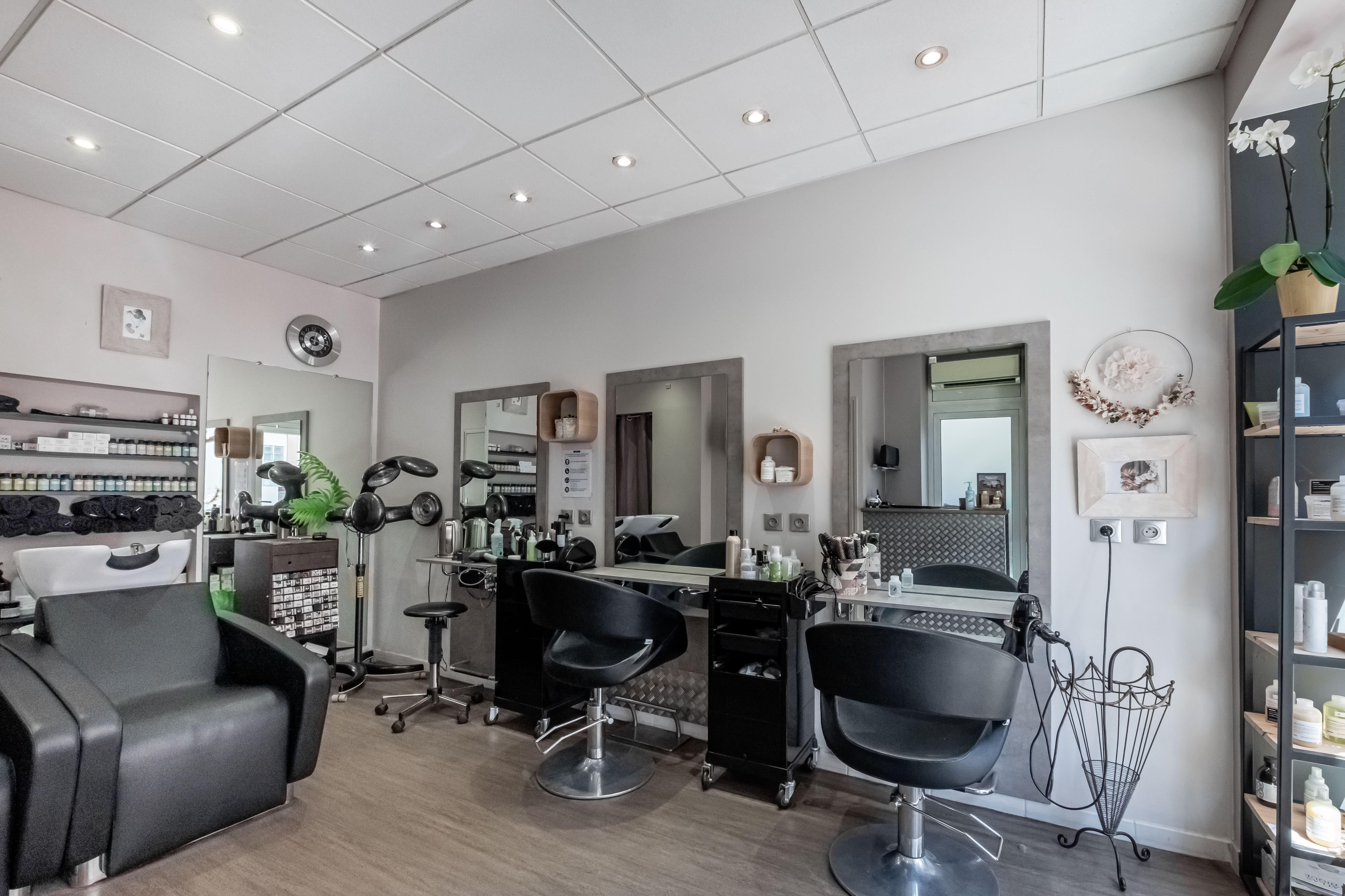 L’instant present  - Coiffure Toulouse - L’instant present  - Photo Galerie - OneBooking