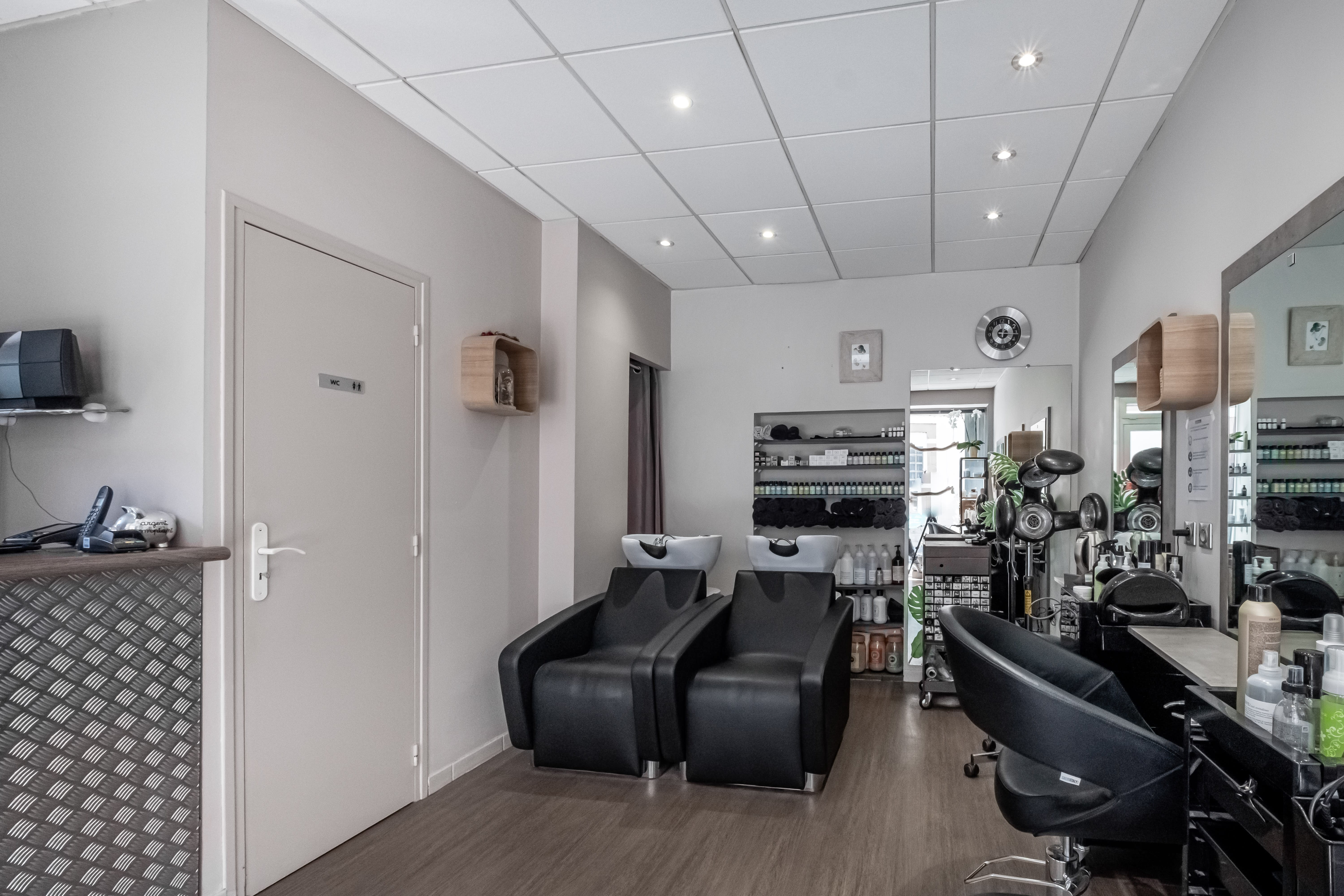 L’instant present  - Coiffure Toulouse - L’instant present  - Photo Galerie - OneBooking
