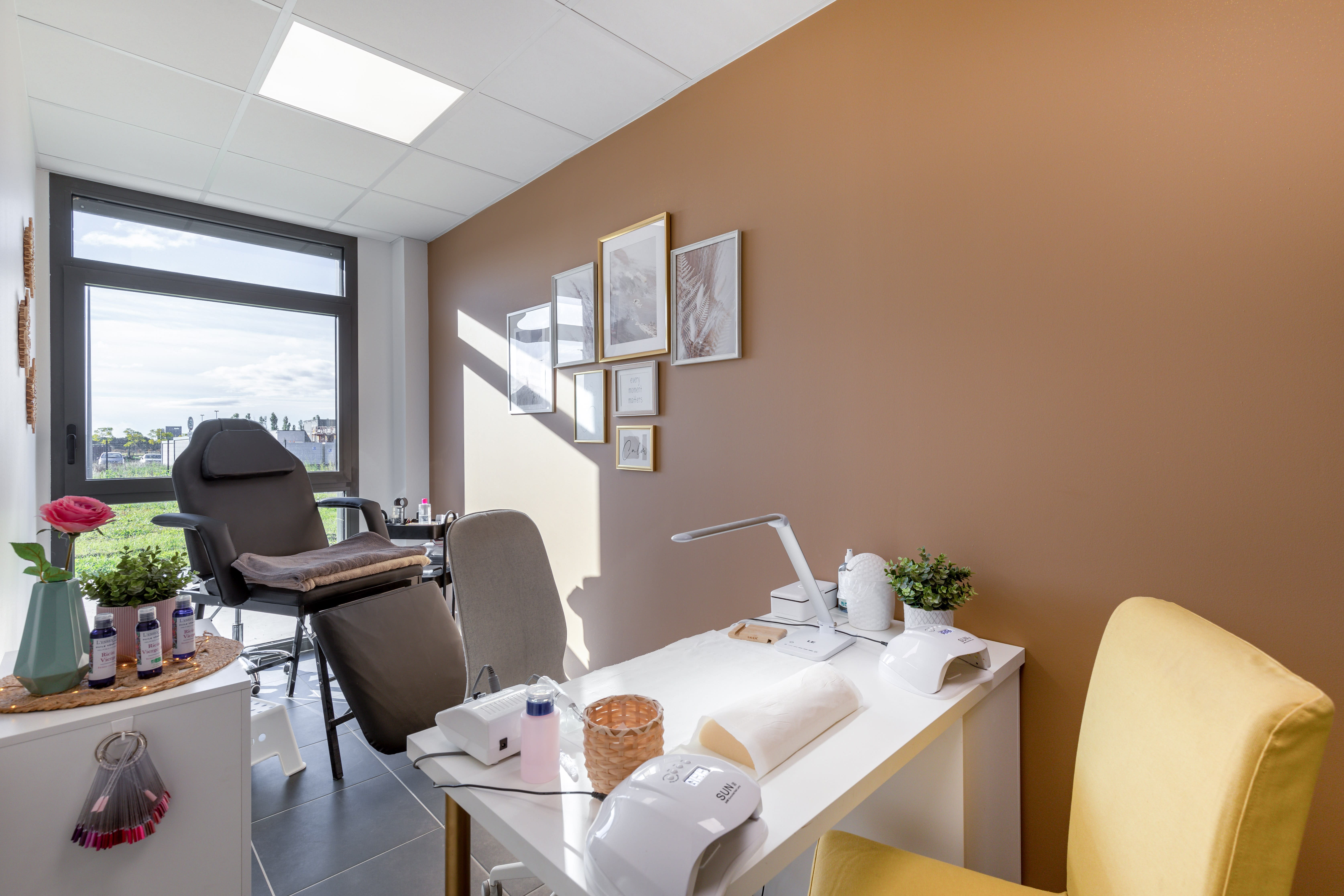 Institut Naguia - Just Beauty - Coiffure Saint-Paul-Trois-Châteaux - Institut Naguia - Just Beauty - Photo Galerie - OneBooking