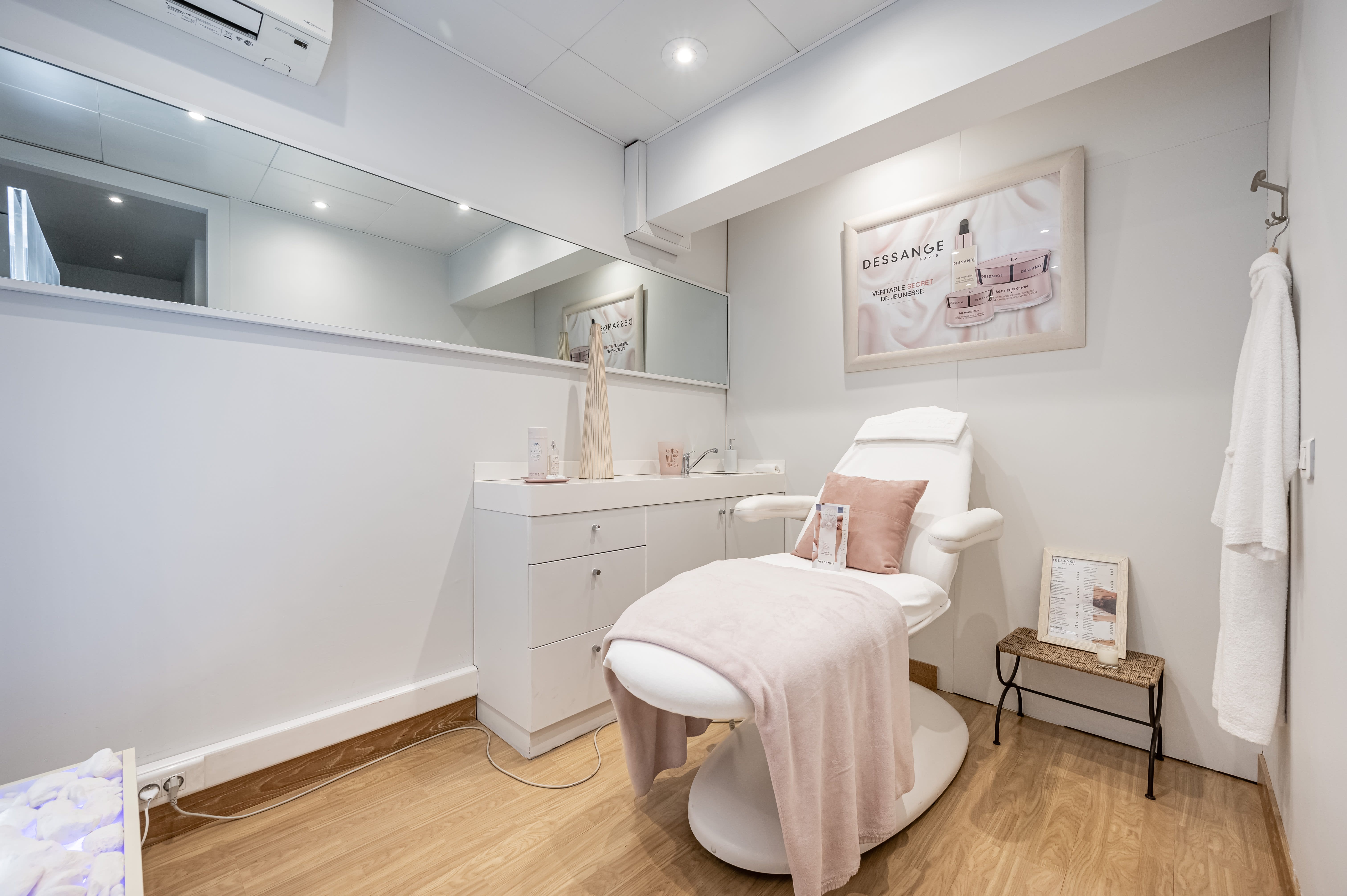 DESSANGE - Mougins - Coiffure Mougins - DESSANGE - Mougins - Photo Galerie - OneBooking