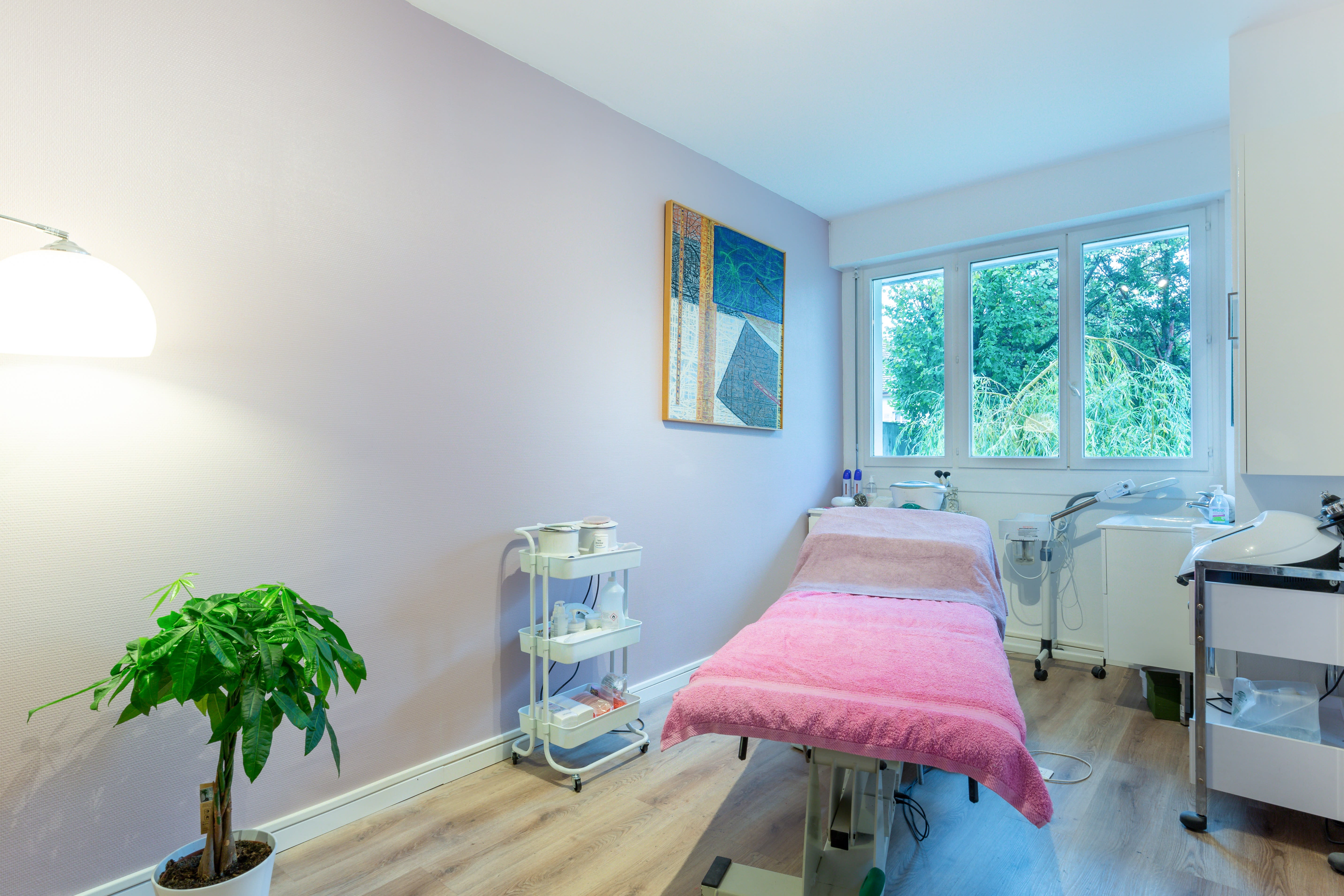 LB Beauty - Onglerie Besançon - OneBooking
