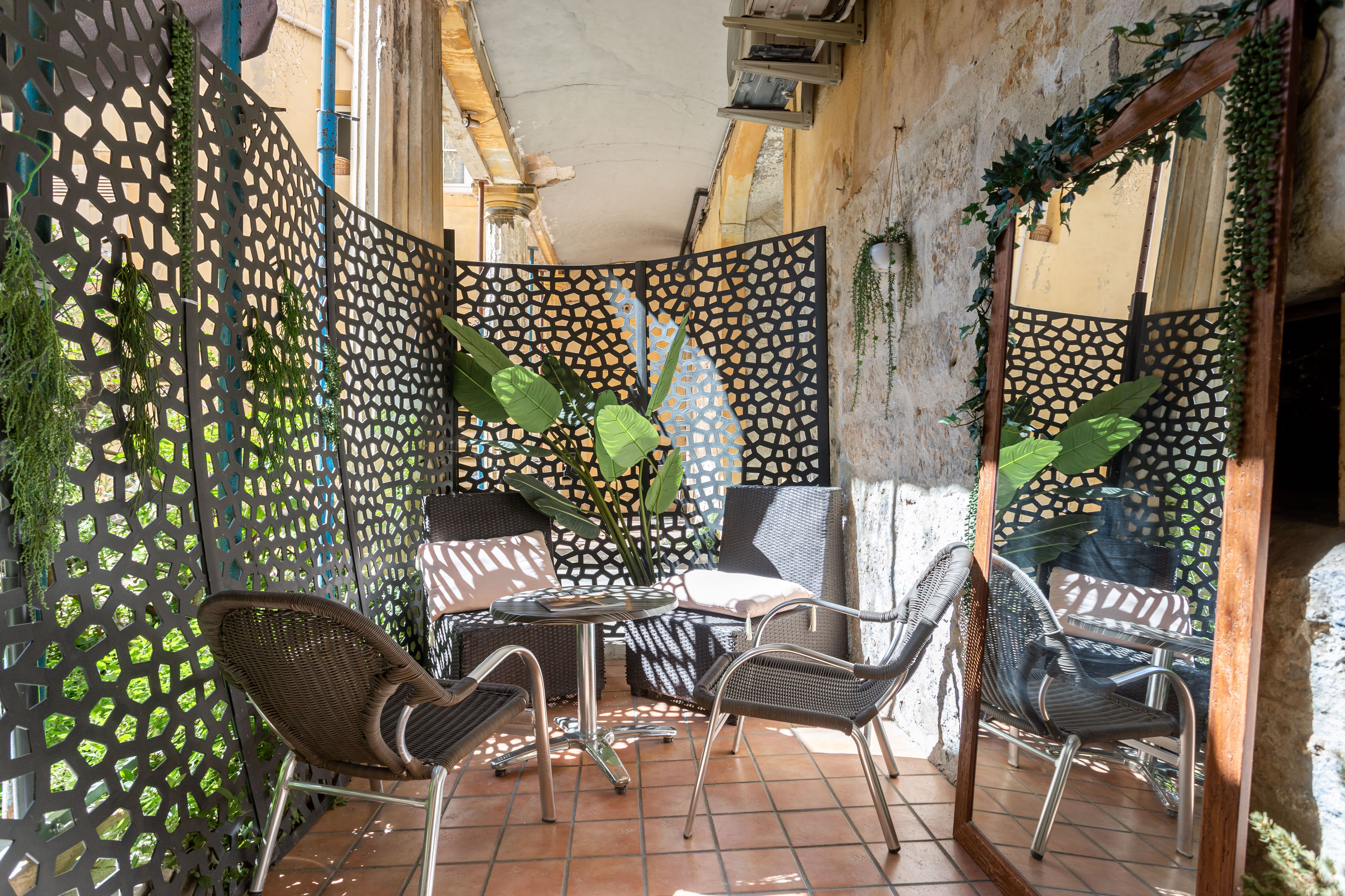 Anne Caprini AVEDA - Coiffure Avignon - Anne Caprini AVEDA - Photo Galerie - OneBooking