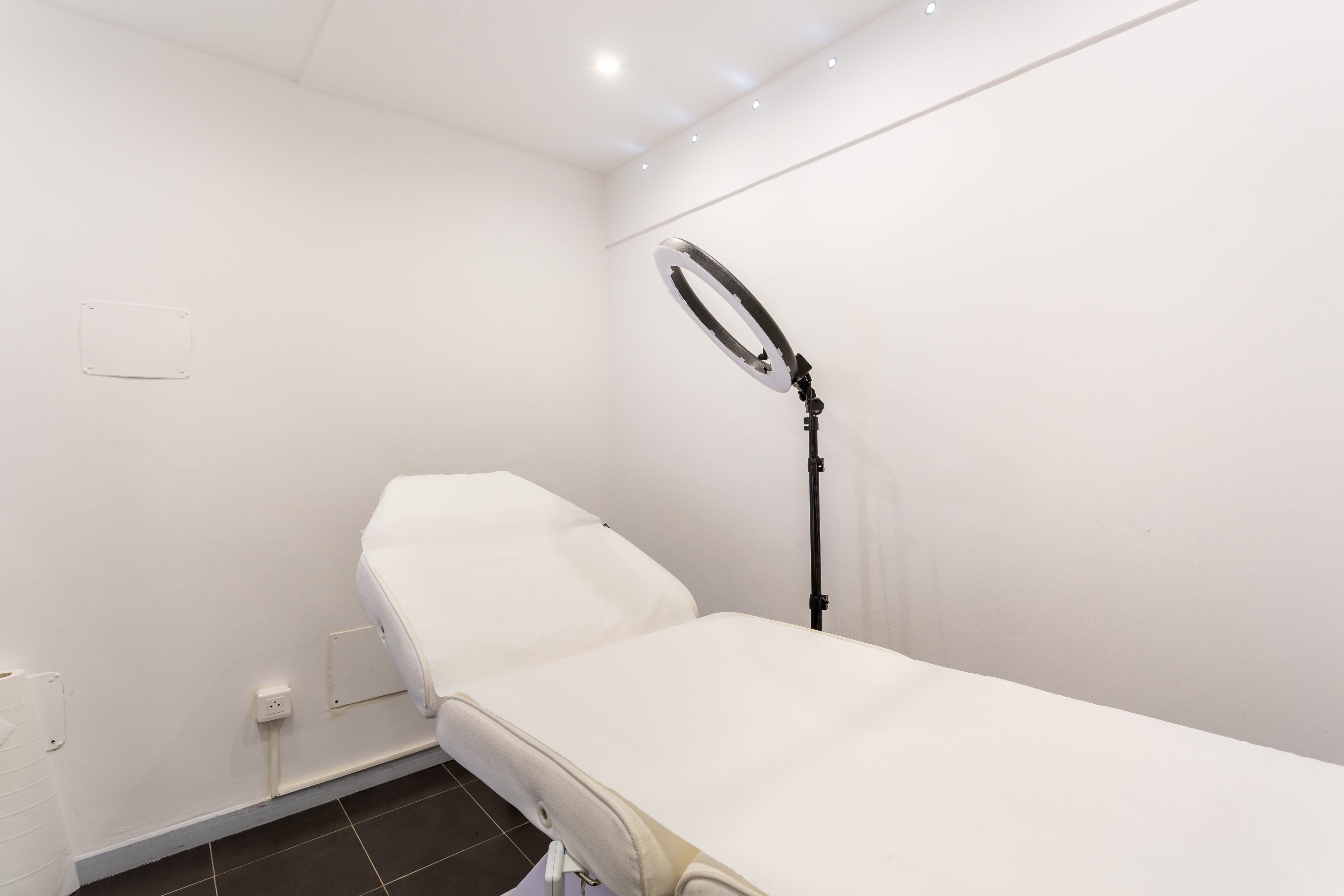 Dermo Esthétic By Aureli’S - Institut de beauté Juan les Pins - Dermo Esthétic By Aureli’S - Photo Galerie - OneBooking