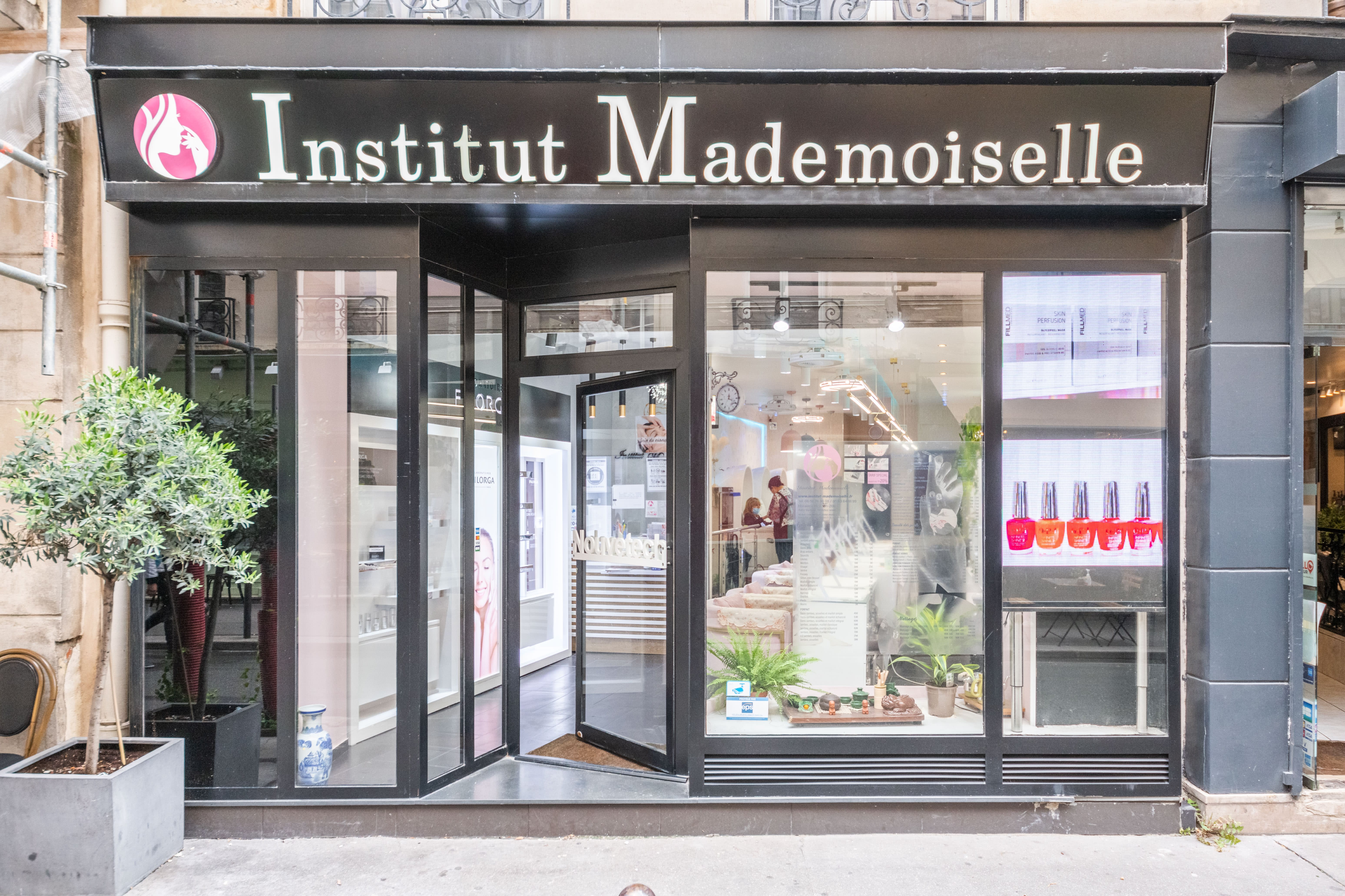 institut mademoiselle - Onglerie Paris - OneBooking