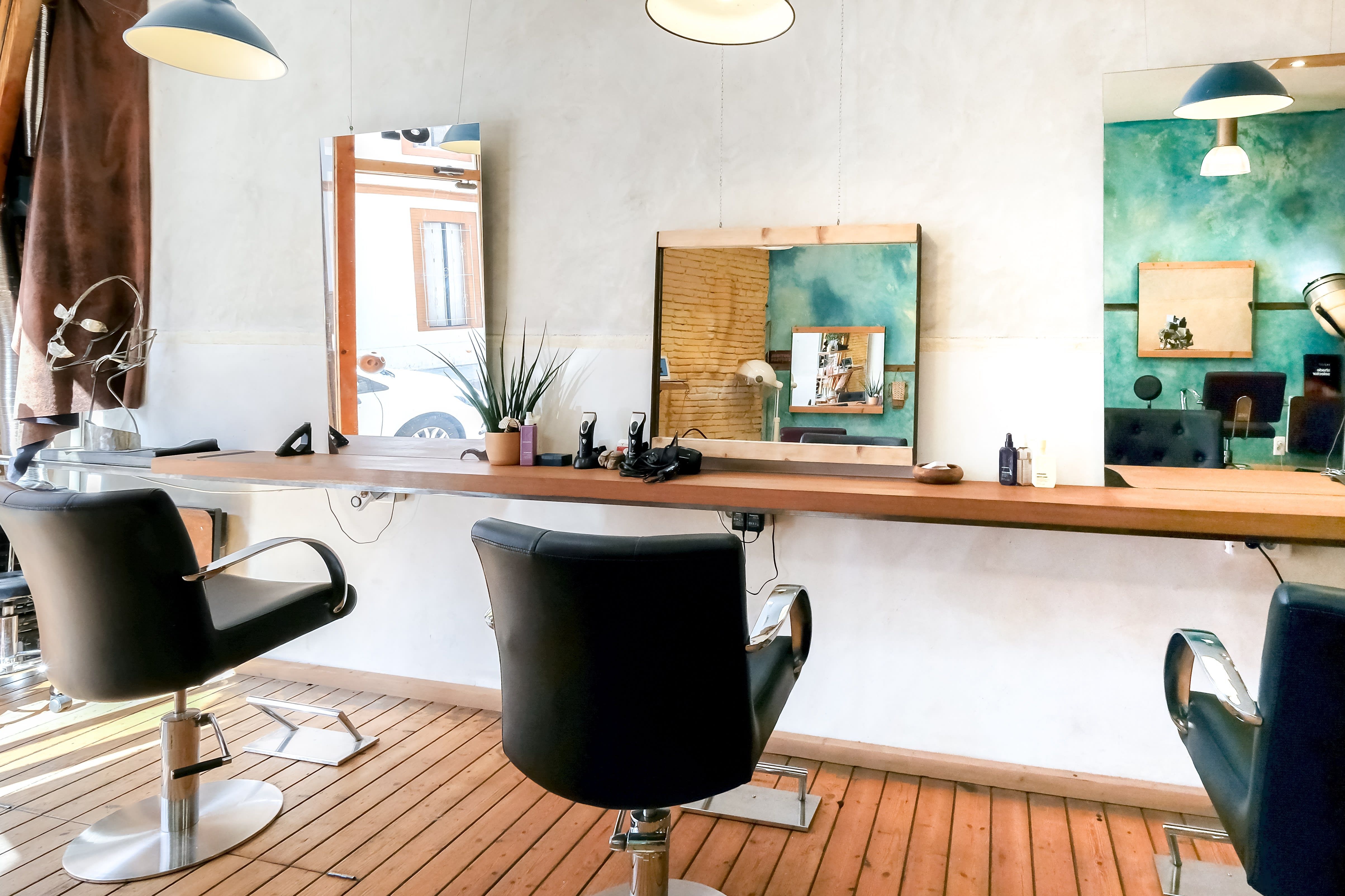 Revolucion - Coiffeur sur mesure - Coiffure Toulouse - Revolucion - Coiffeur sur mesure - Photo Galerie - OneBooking