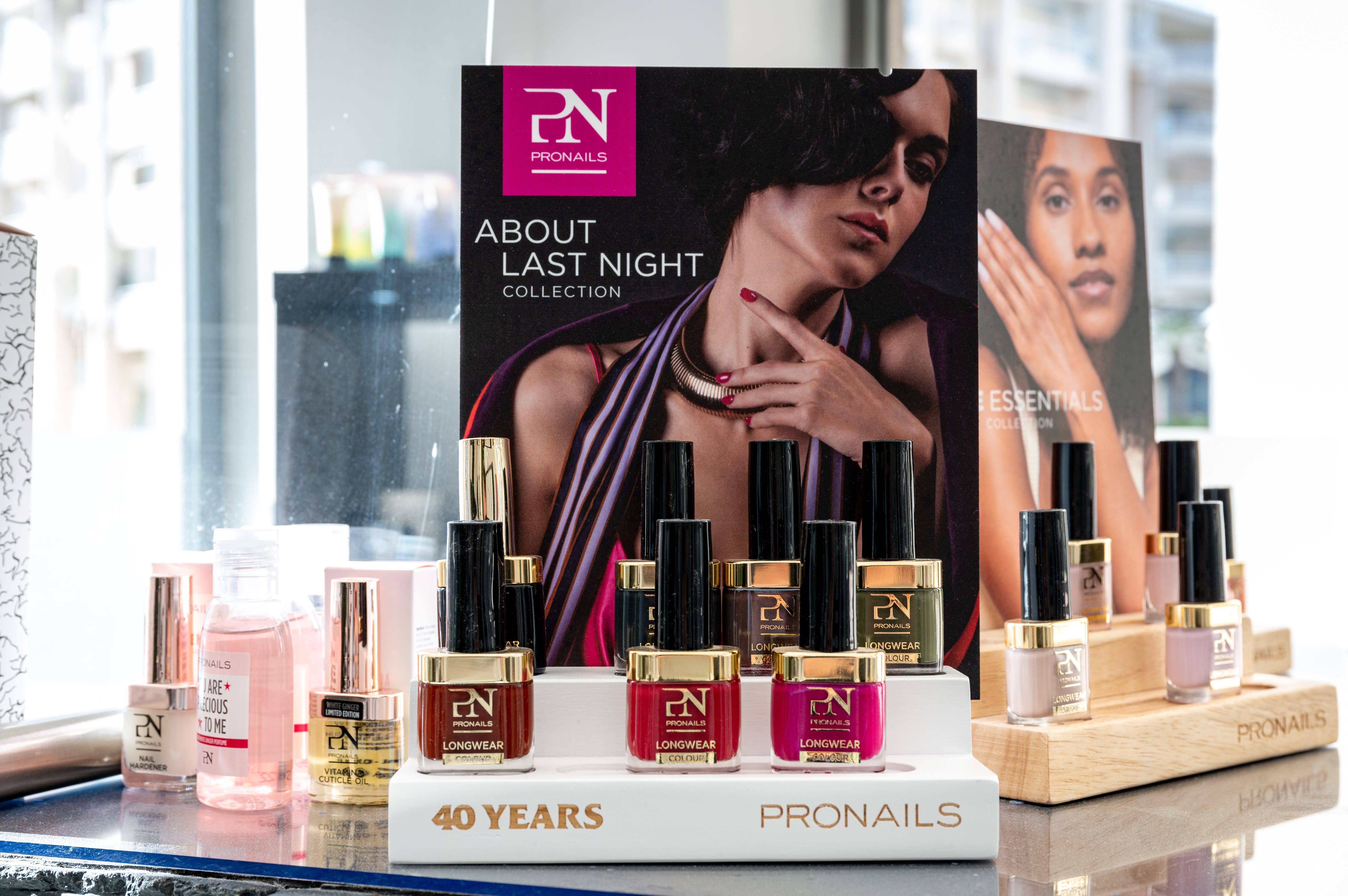 Au Comptoir de l'Ongle - Institut de beauté Antibes - Au Comptoir de l'Ongle - Photo Galerie - OneBooking