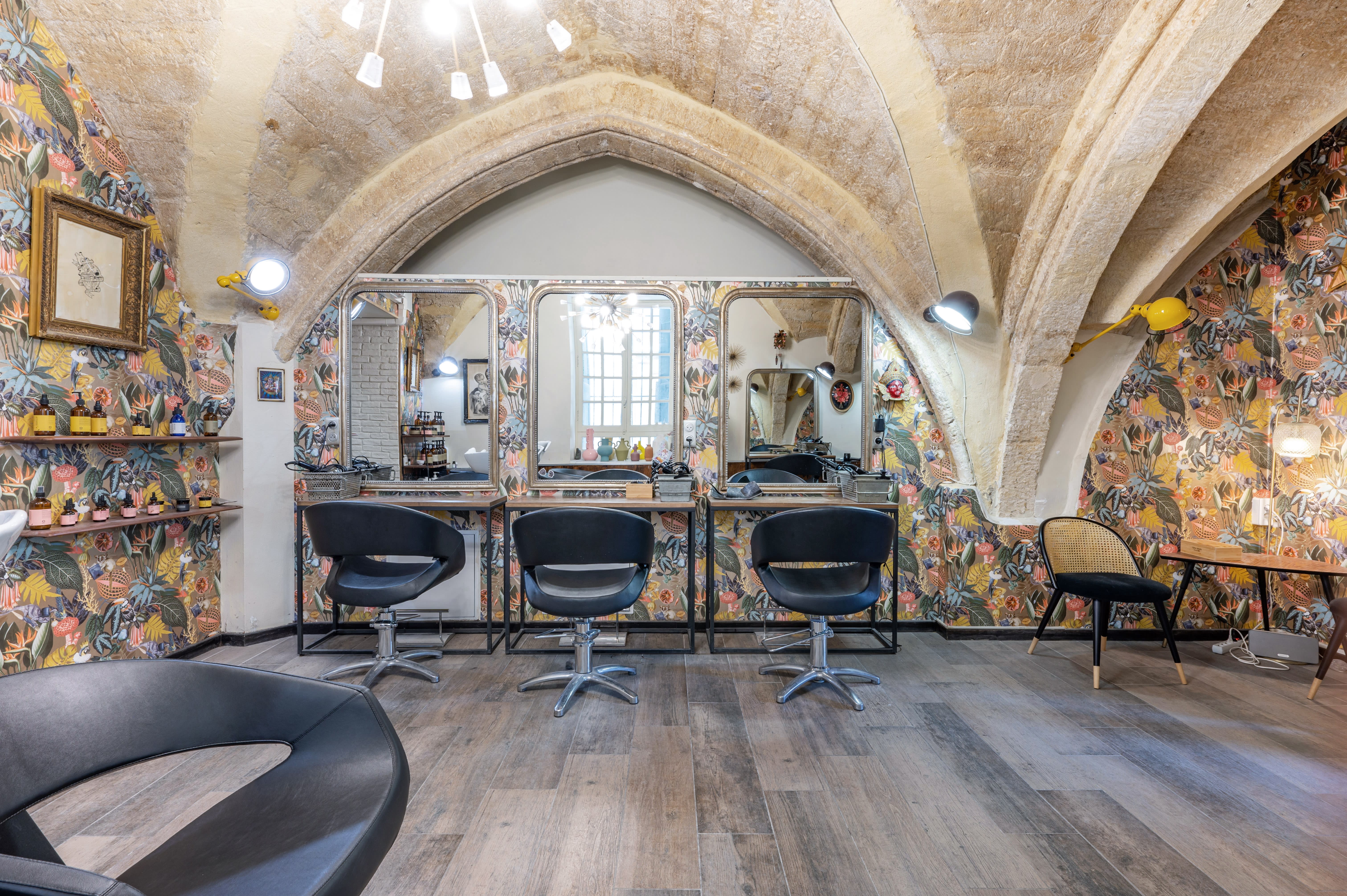 Cut My Bangs - Coiffure Montpellier - Cut My Bangs - Photo Galerie - OneBooking