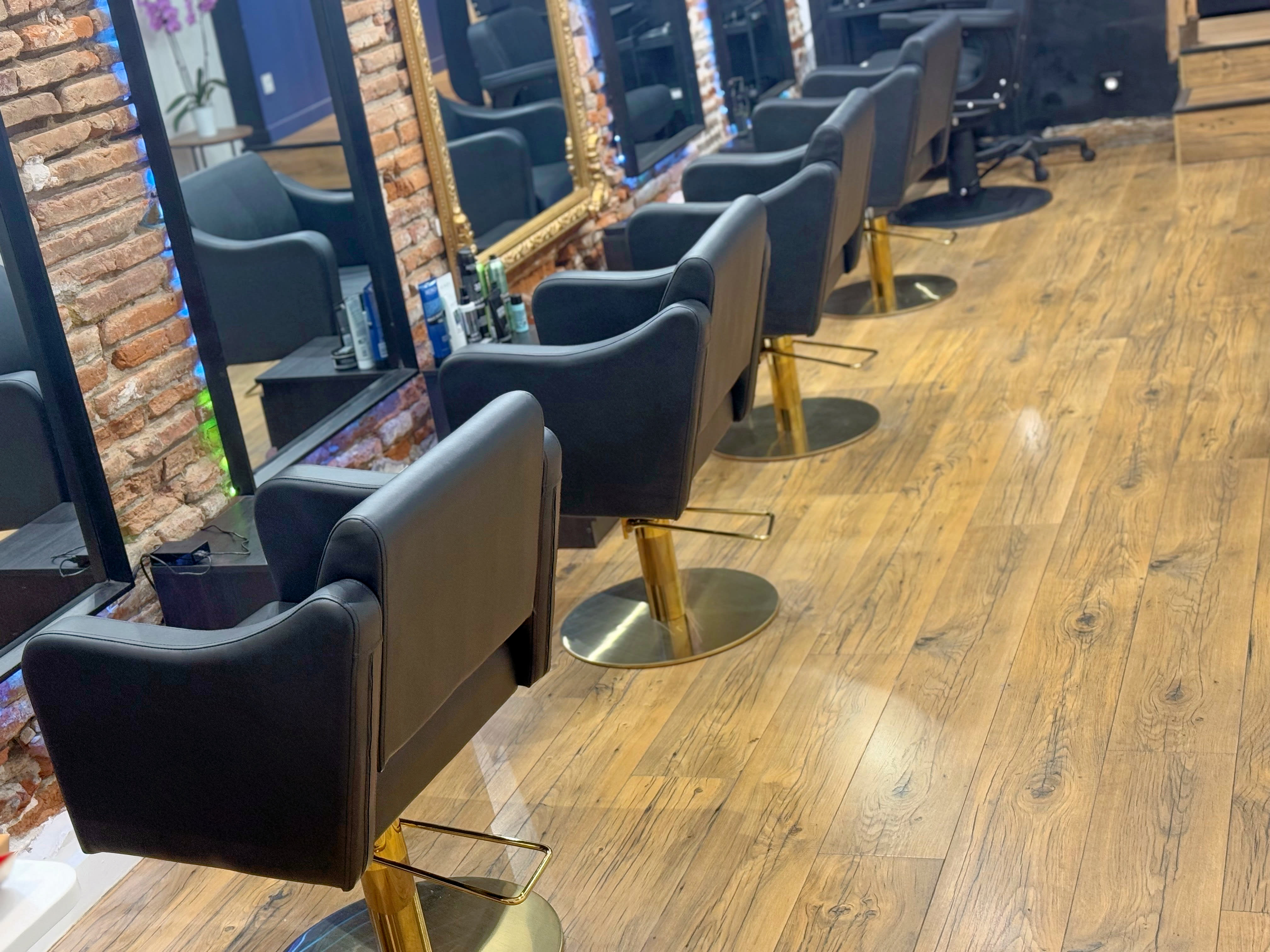 A & Y - Coiffure Toulouse - A & Y - Photo Galerie - OneBooking
