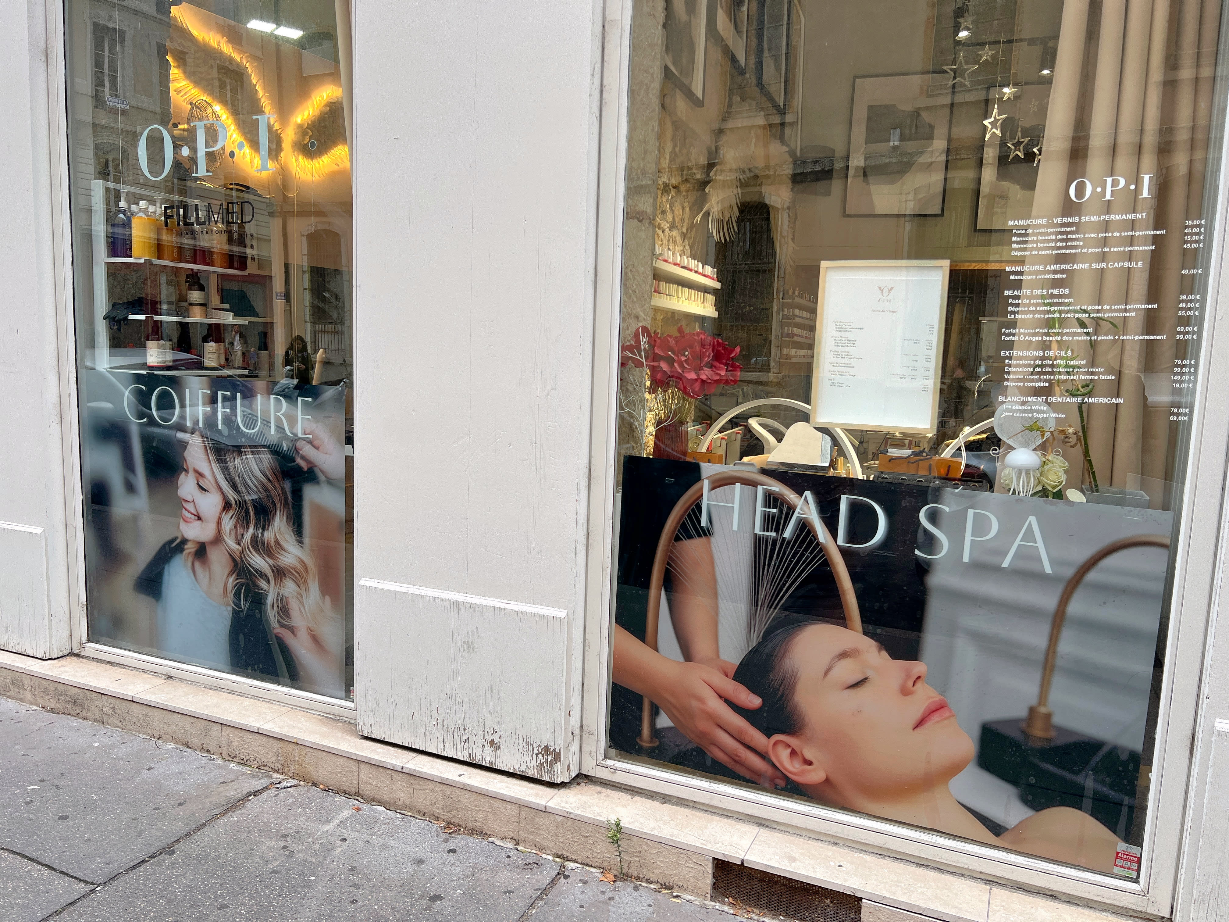 Christo B. (chez OPI) - Coiffure Lyon - OneBooking