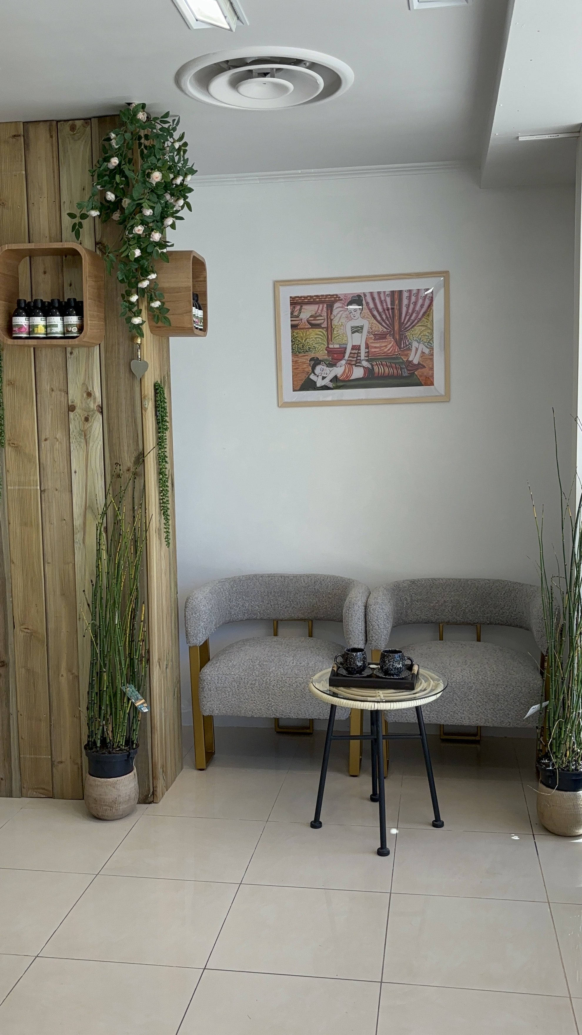 Relax Thai Institut Juan les Pins - Institut de beauté Antibes - Relax Thai Institut Juan les Pins - Photo Galerie - OneBooking