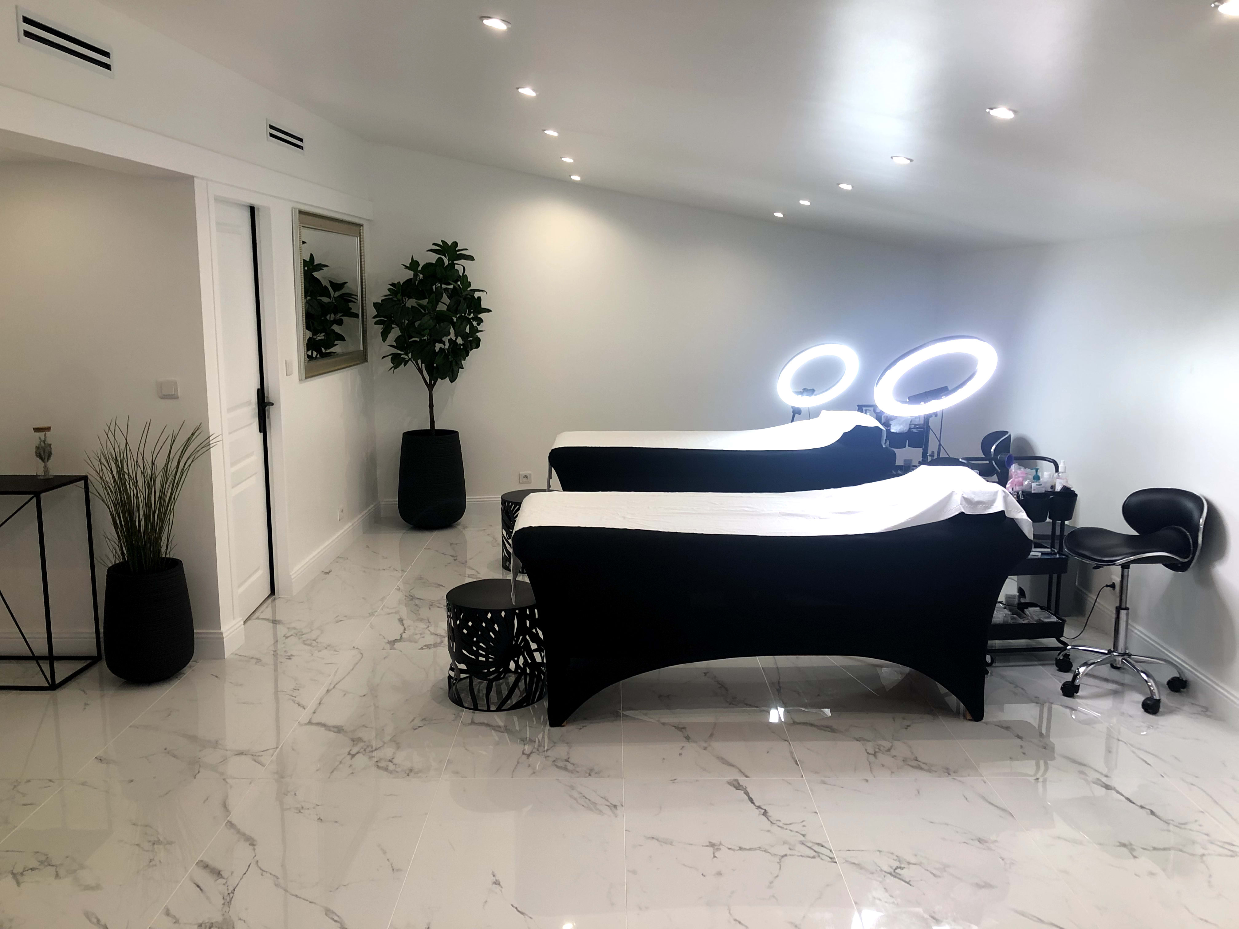 Les Cils d’Aurore - Barbier Marseille - OneBooking