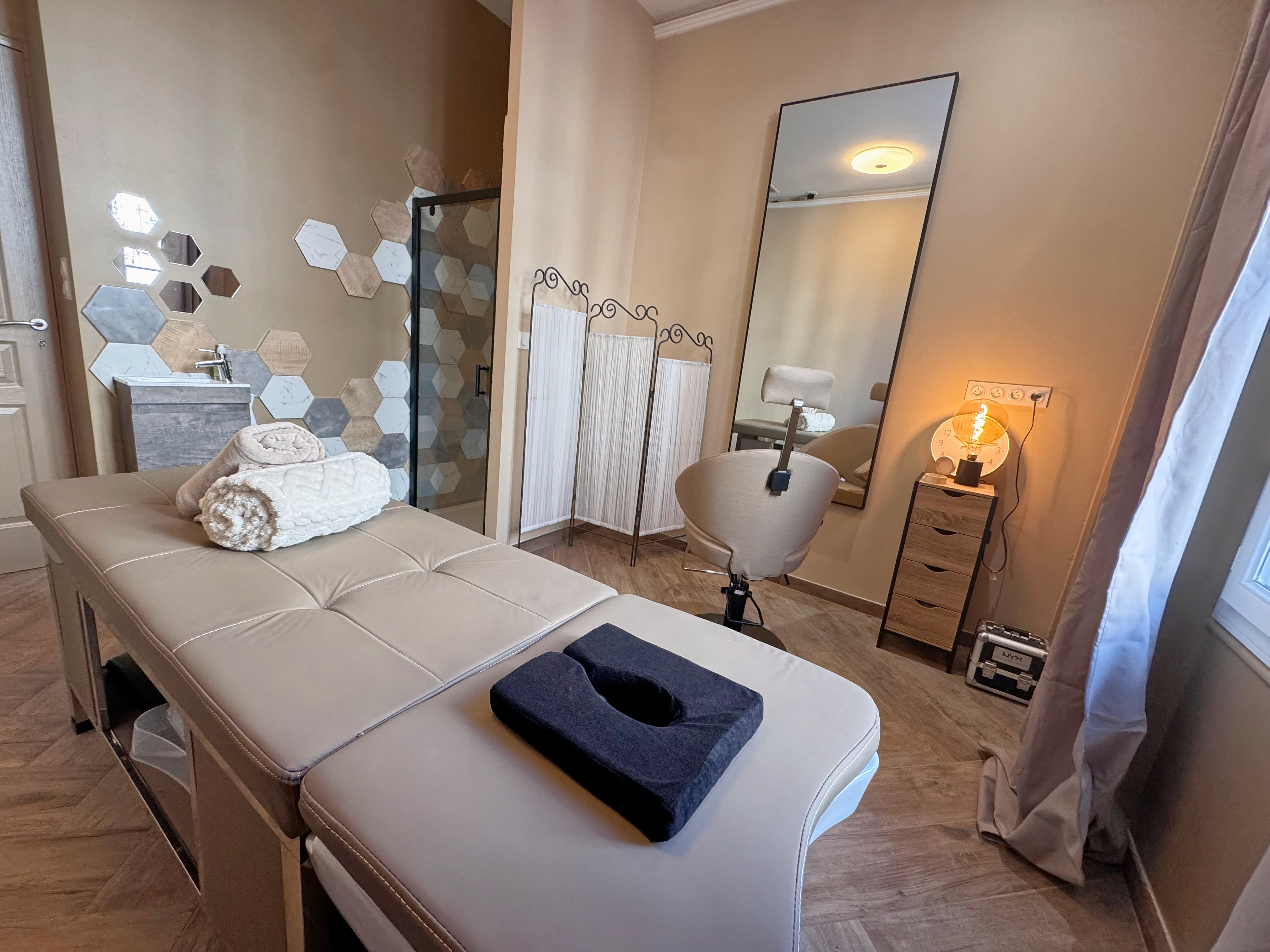 BM Beauté et Soins - Épilation Toulon - OneBooking
