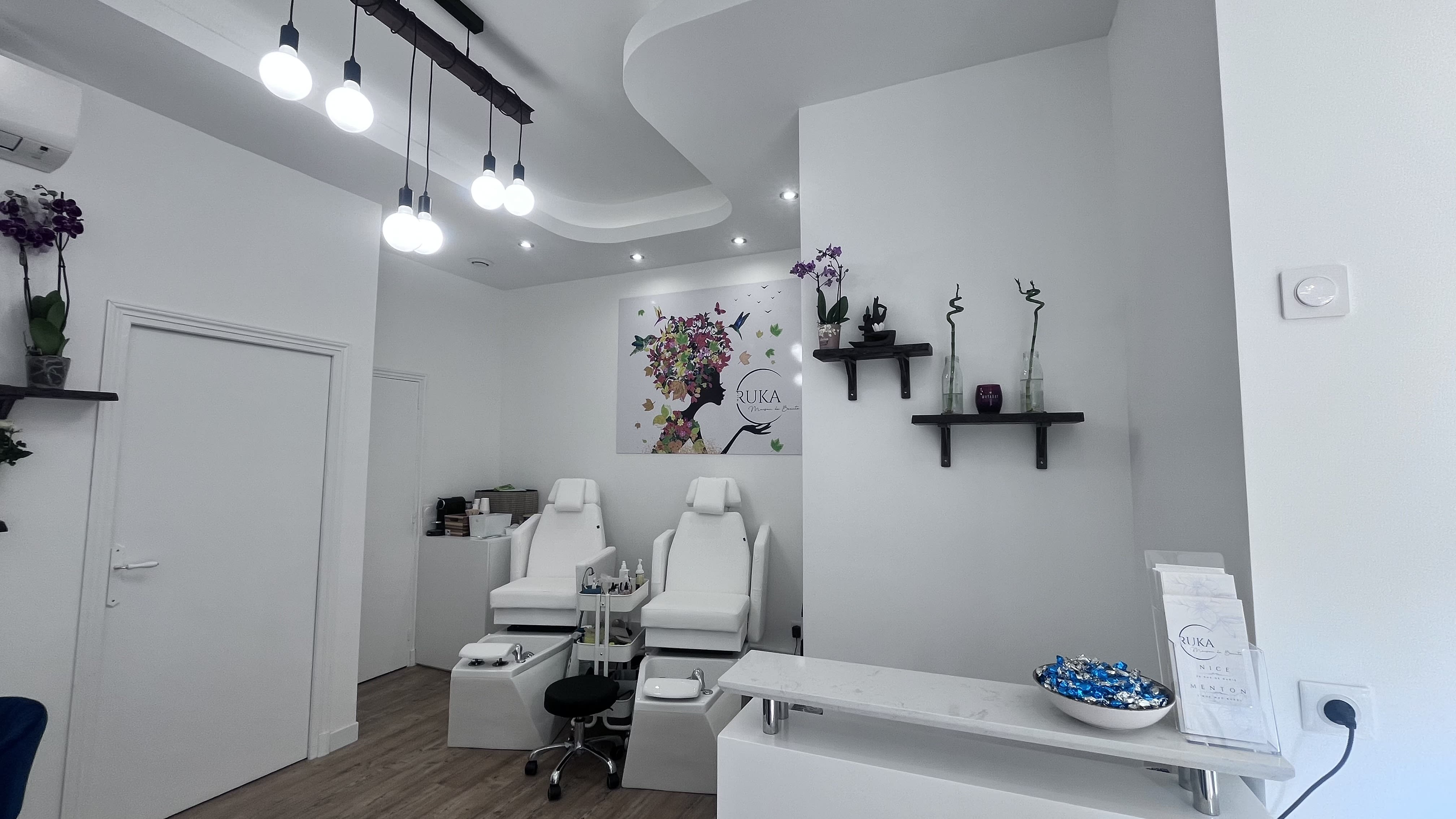 Lotus Nails - Sourcils & cils Nice - Lotus Nails - Photo Galerie - OneBooking
