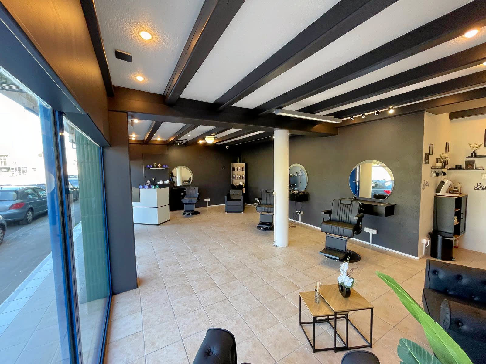 MAATI BARBER SHOP - Coiffure Poitiers - OneBooking