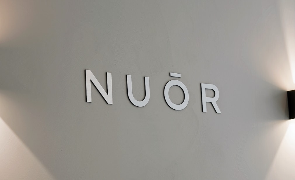 NUŌR - Manucure Russe - Beauté des pieds - Institut de beauté Bordeaux - OneBooking