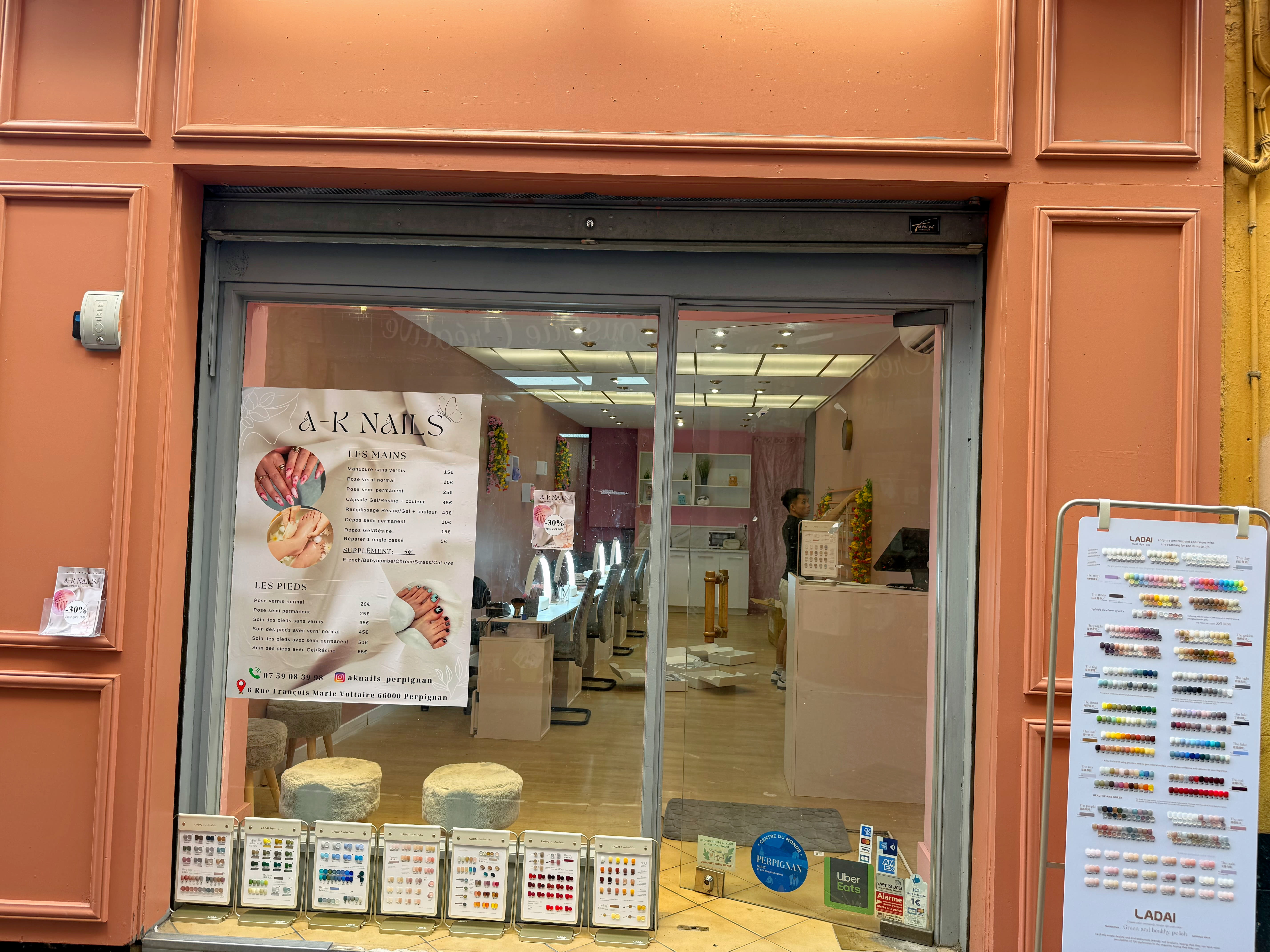 Ak nails - Onglerie Perpignan - OneBooking