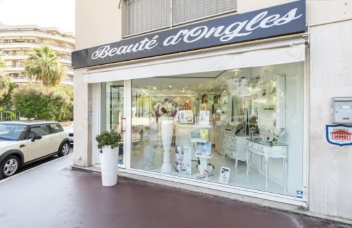 Beauté d'ongles (Extension de Cils) - Institut de beauté Cannes - Photo de couverture - OneBooking