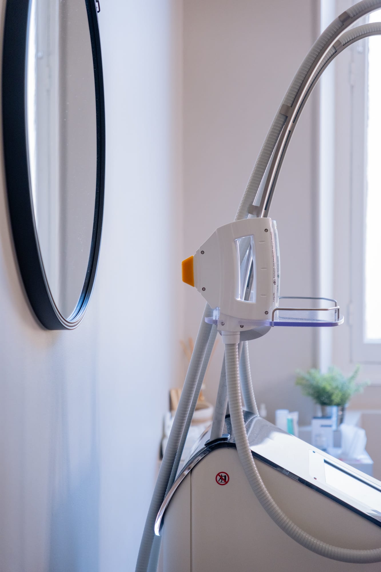 M'Dépil Concept - Sourcils & cils Nice - M'Dépil Concept - Photo Galerie - OneBooking